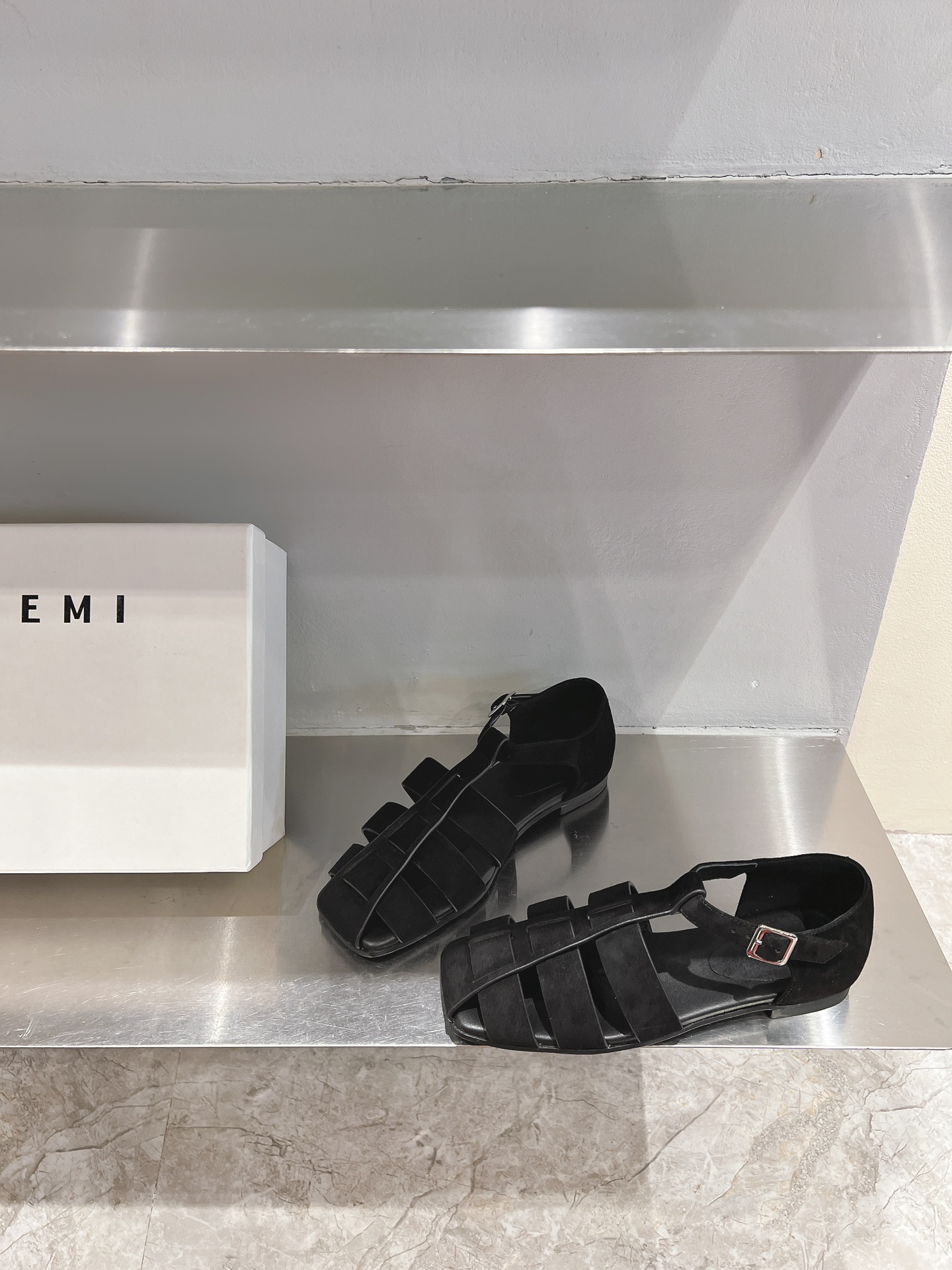 High-Quality Roman Sandals: Modern Art-inspired Design for Brave, Sexy, Modern Women - 图片 4
