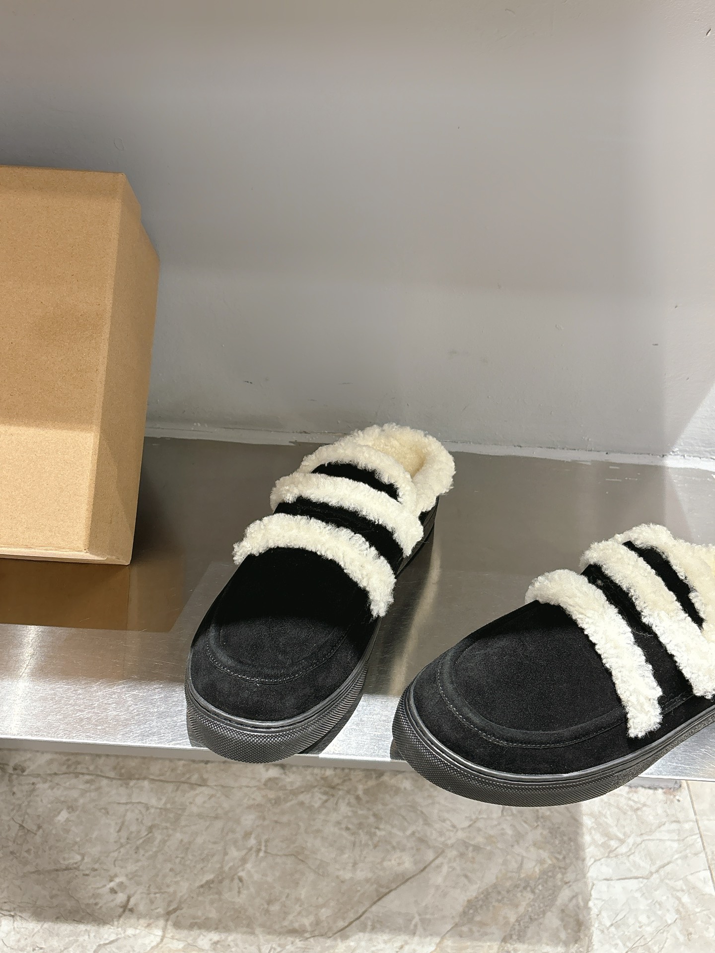 INUIKLL 24ss Double-Flush Slippers: Cozy Cow Velvet, Wool Inside, Natural Rubber Base - 图片 7