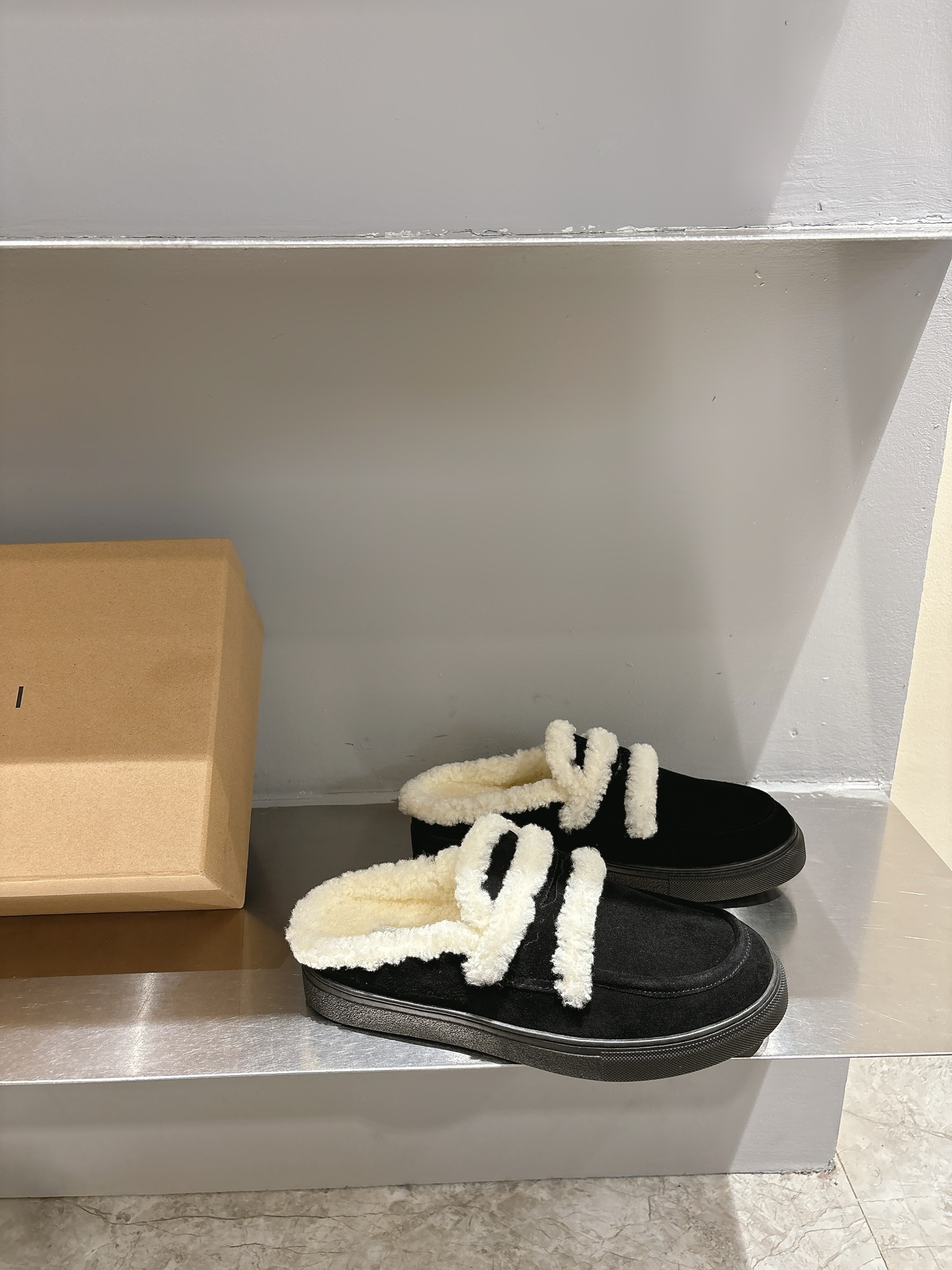 INUIKLL 24ss Double-Flush Slippers: Cozy Cow Velvet, Wool Inside, Natural Rubber Base - 图片 2