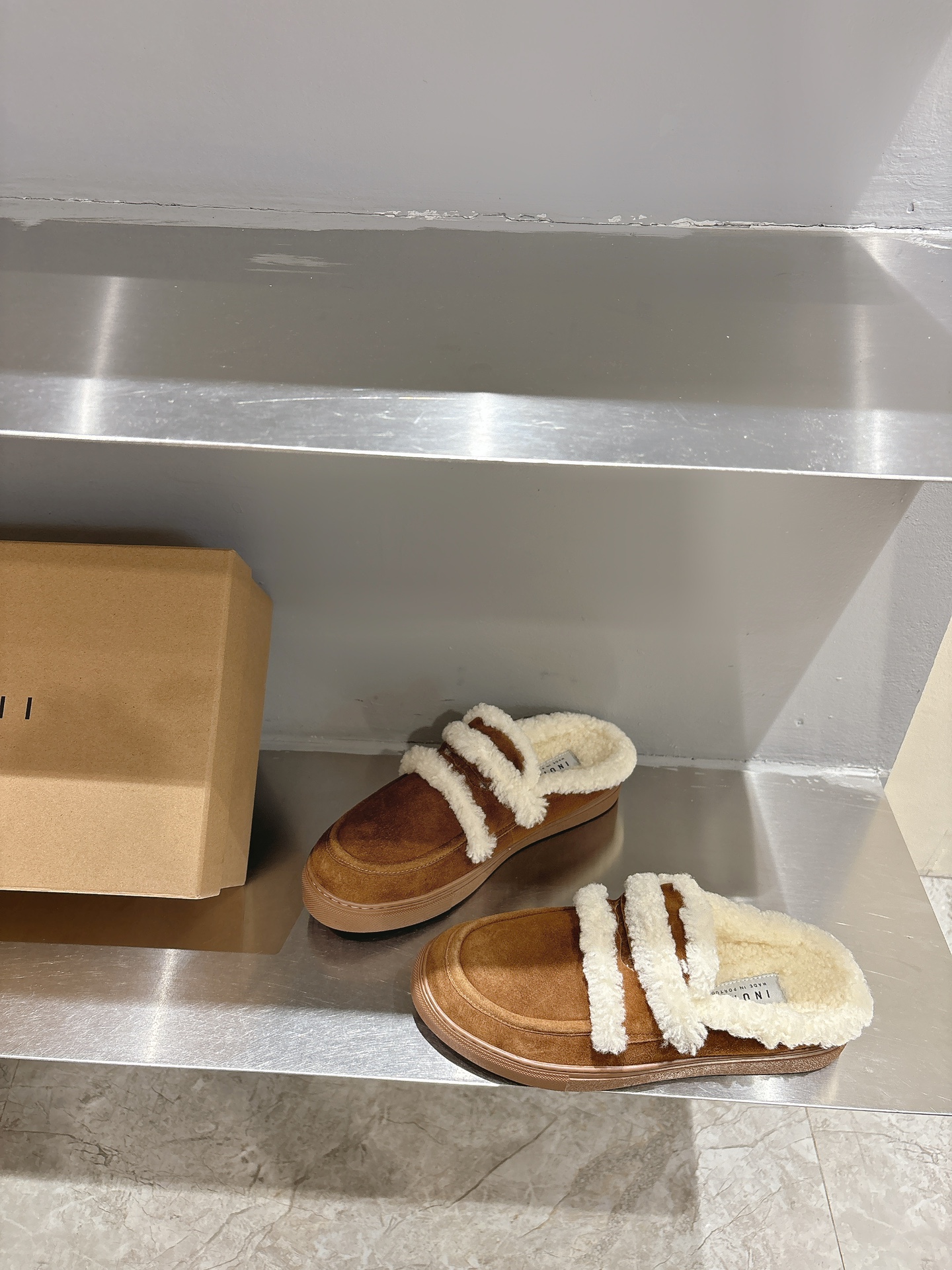 Inukll 24ss Double-Flush Slippers: Cozy Winter Magic with Cow Velvet and Lambswool - 图片 4