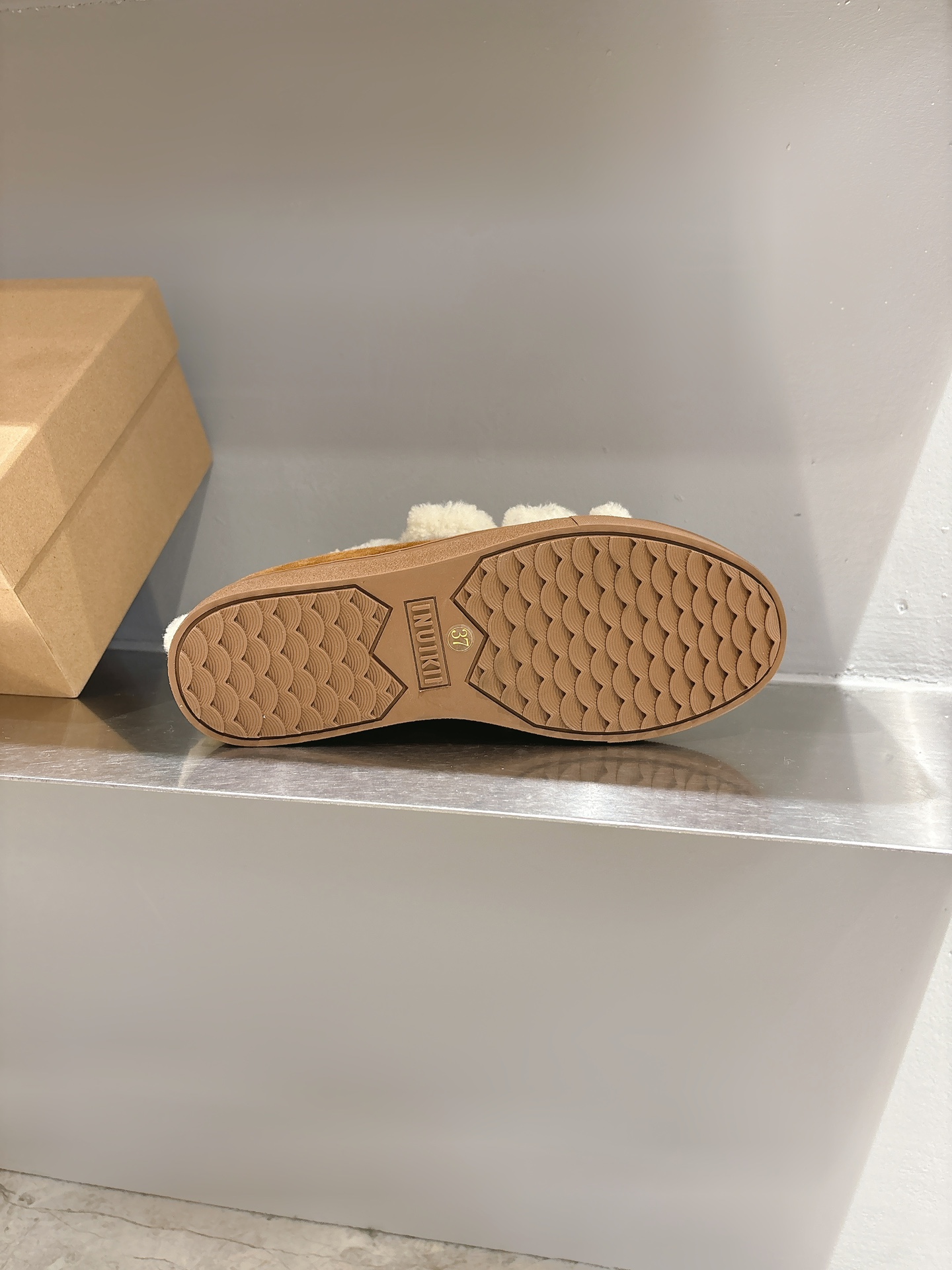Inuikll Double-Flush Slippers: Cozy Winter Footwear with Cow Velvet and Lambswool - 图片 9