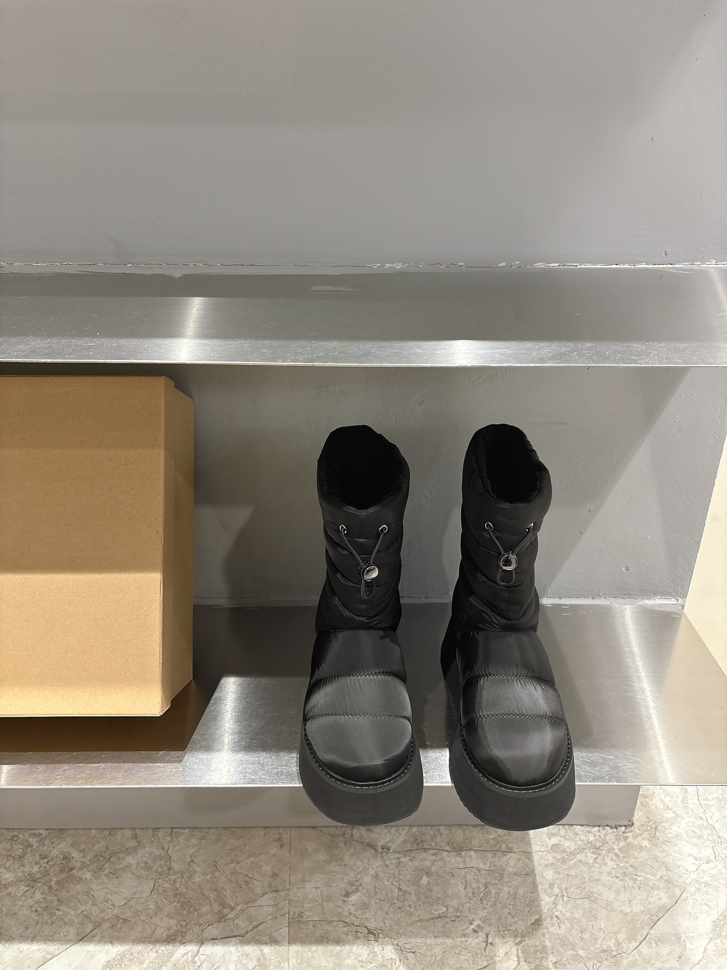 2024 Trendy INUIKII Snow Boots with Zirconium Fabric and Skate-Proof Soles