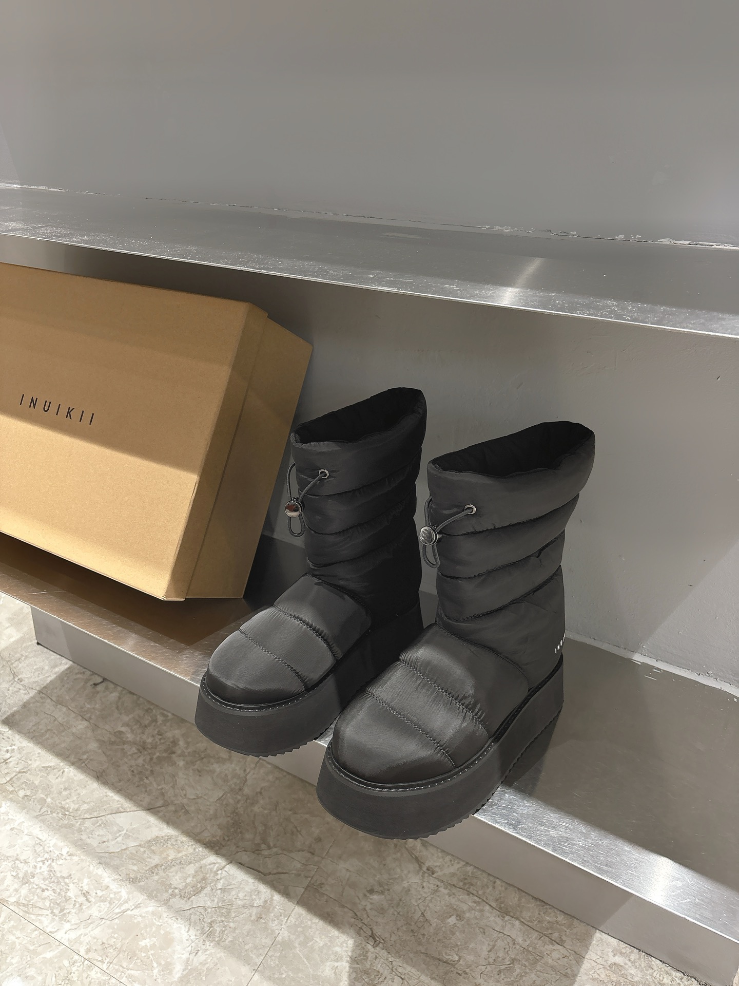 2024 Trendy INUIKII Snow Boots with Zirconium Fabric and Skate-Proof Soles - 图片 5