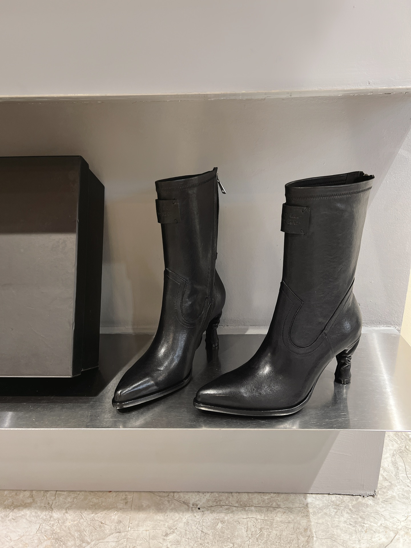 New AS98 Short Boots: Heavy-Duty Hand-Made Leather Work Boots, Code 35-39, 1000 Kyochi. - 图片 3
