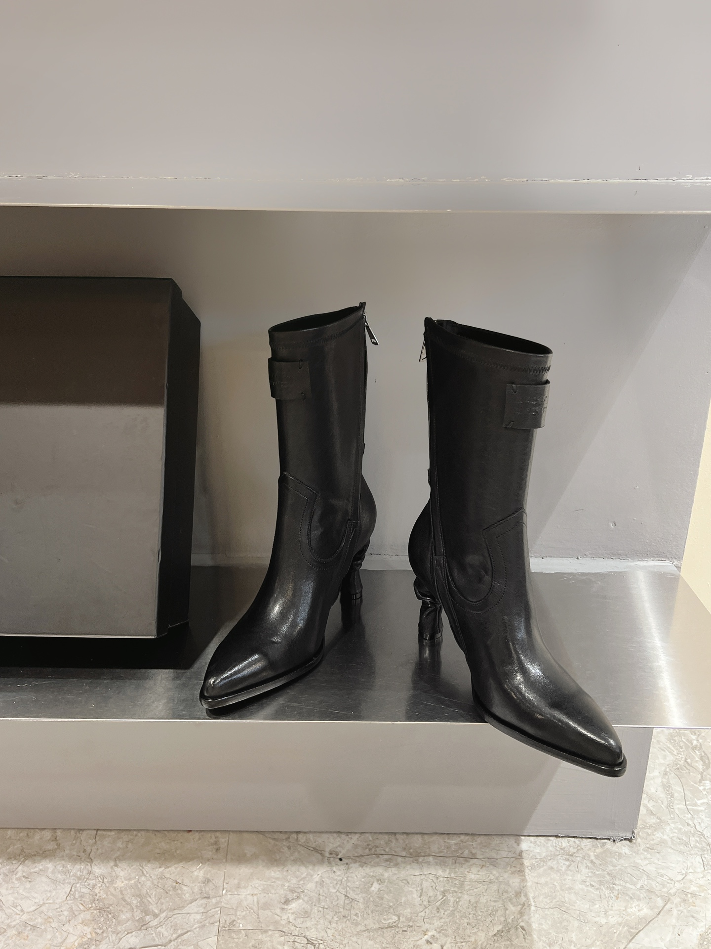 New AS98 Short Boots: Heavy-Duty Hand-Made Leather Work Boots, Code 35-39, 1000 Kyochi. - 图片 2