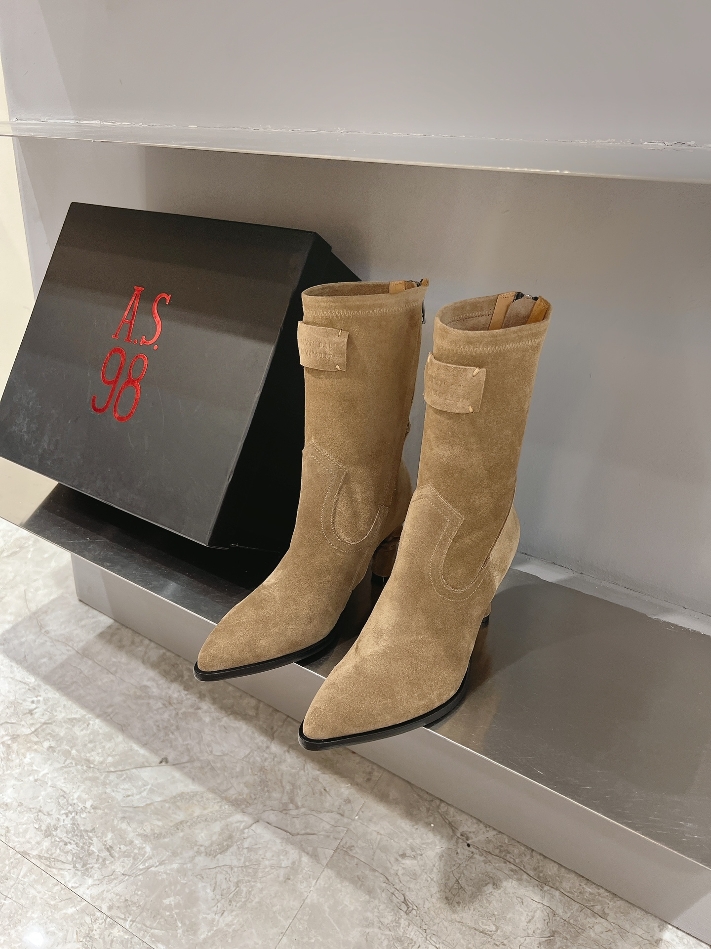 New AS98 Short Boots: Heavy-Duty Hand-Made Leather Work Boots, Code 35-39, 1000 KyoChi, Cowhide 1050. - 图片 5