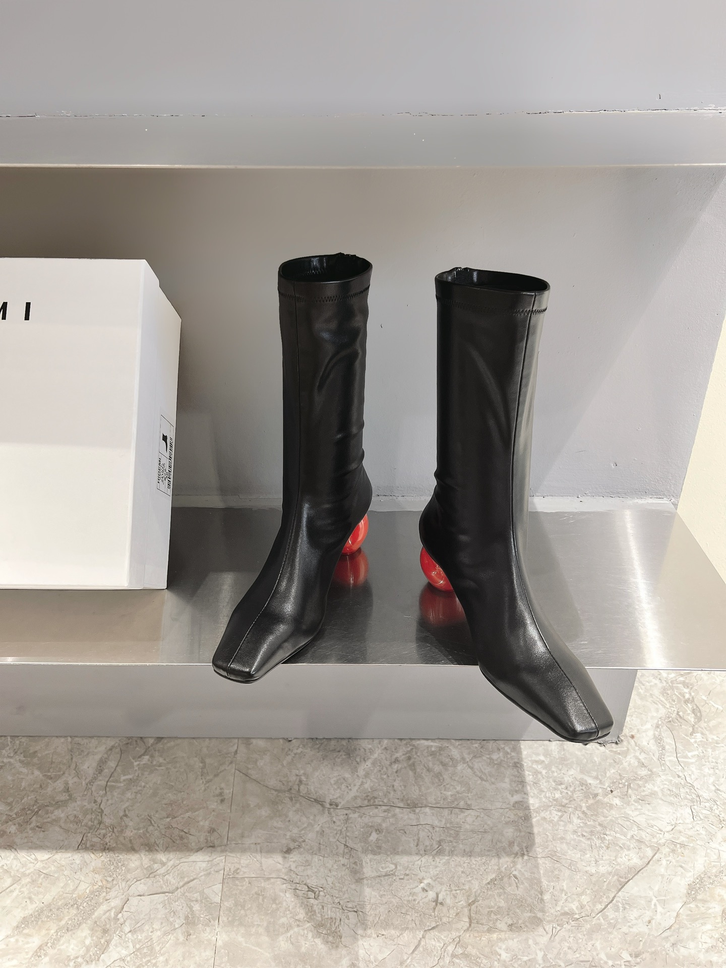 Trendy Fall/Winter Shoes: Modern Art-Inspired, High-Quality, Comfortable, Fashionable Boots for Women - 图片 2