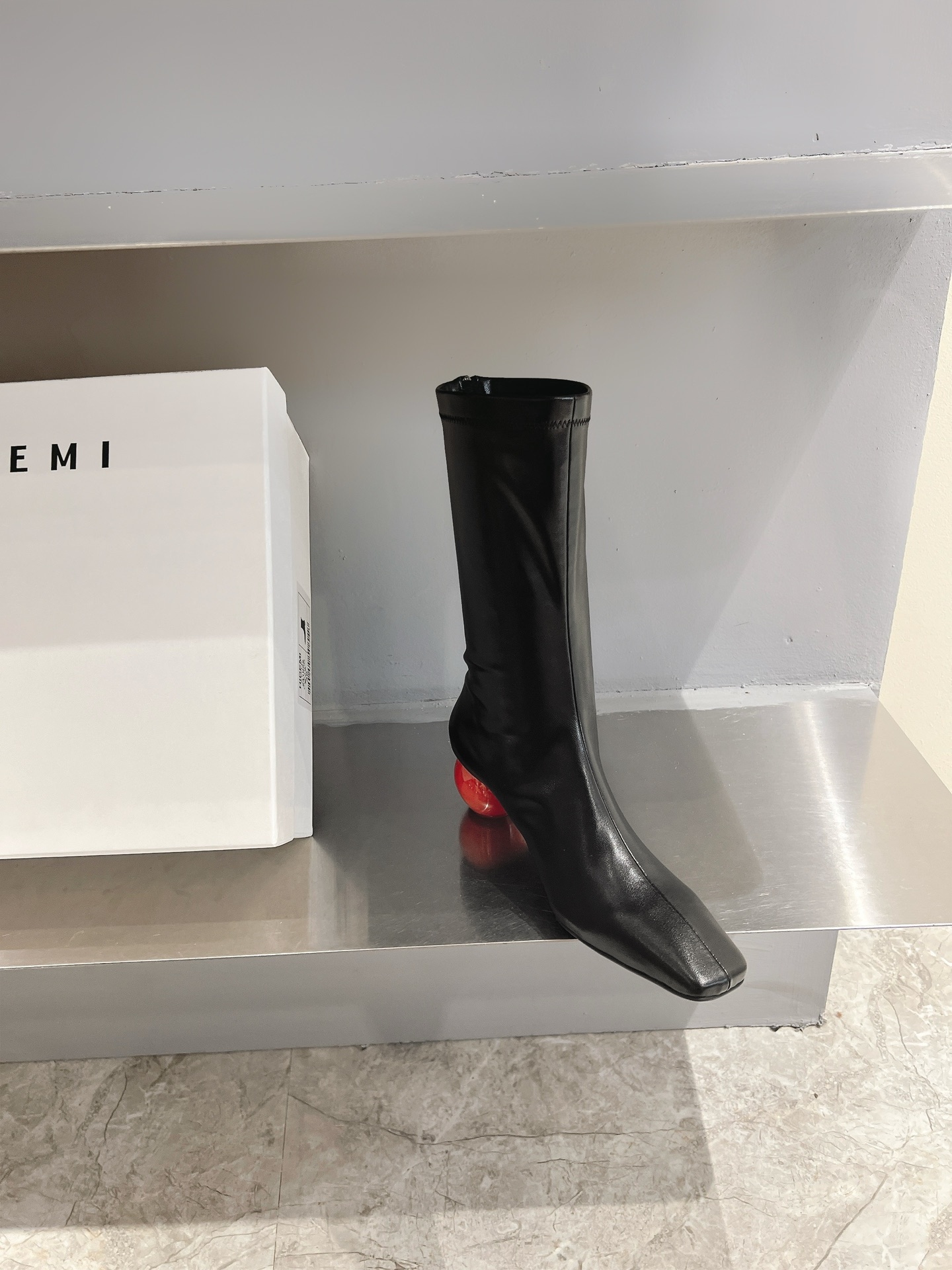 Trendy Fall/Winter Shoes: Modern Art-Inspired, High-Quality, Comfortable, Fashionable Boots for Women - 图片 6