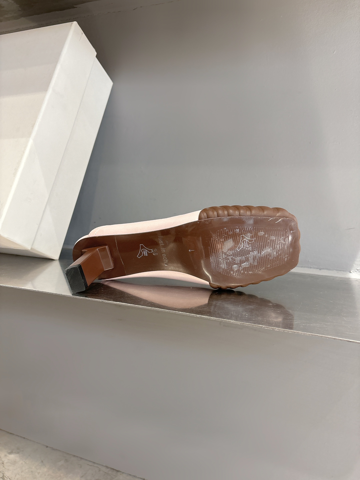 “Ballet Shoes Design Review: Lost in Echo 24s with Unique Features and Customization Options” - 图片 9