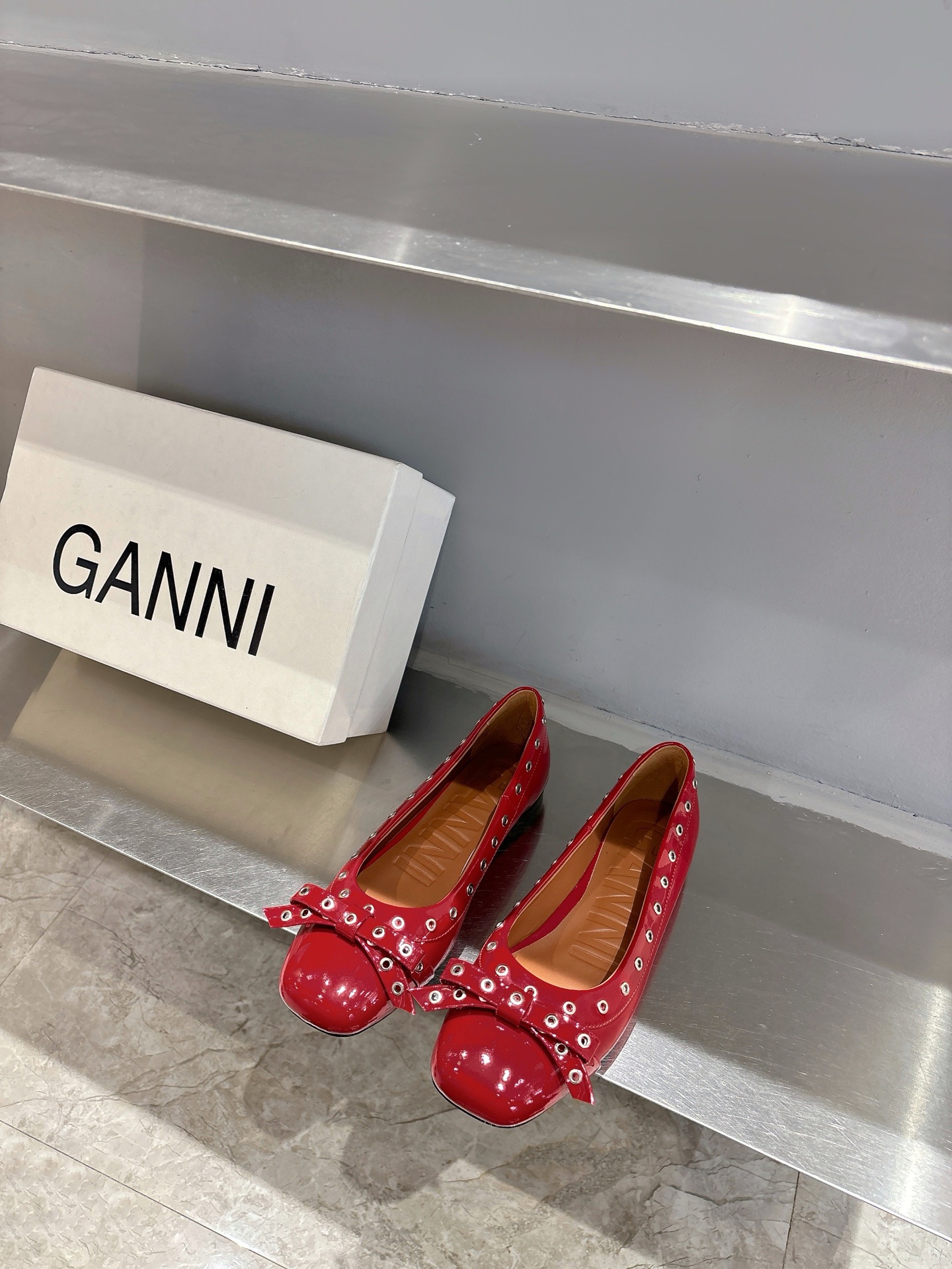 Ganni Spring Summer Ballerina Flats: Romantic French Style with Butterfly Design. - 图片 4