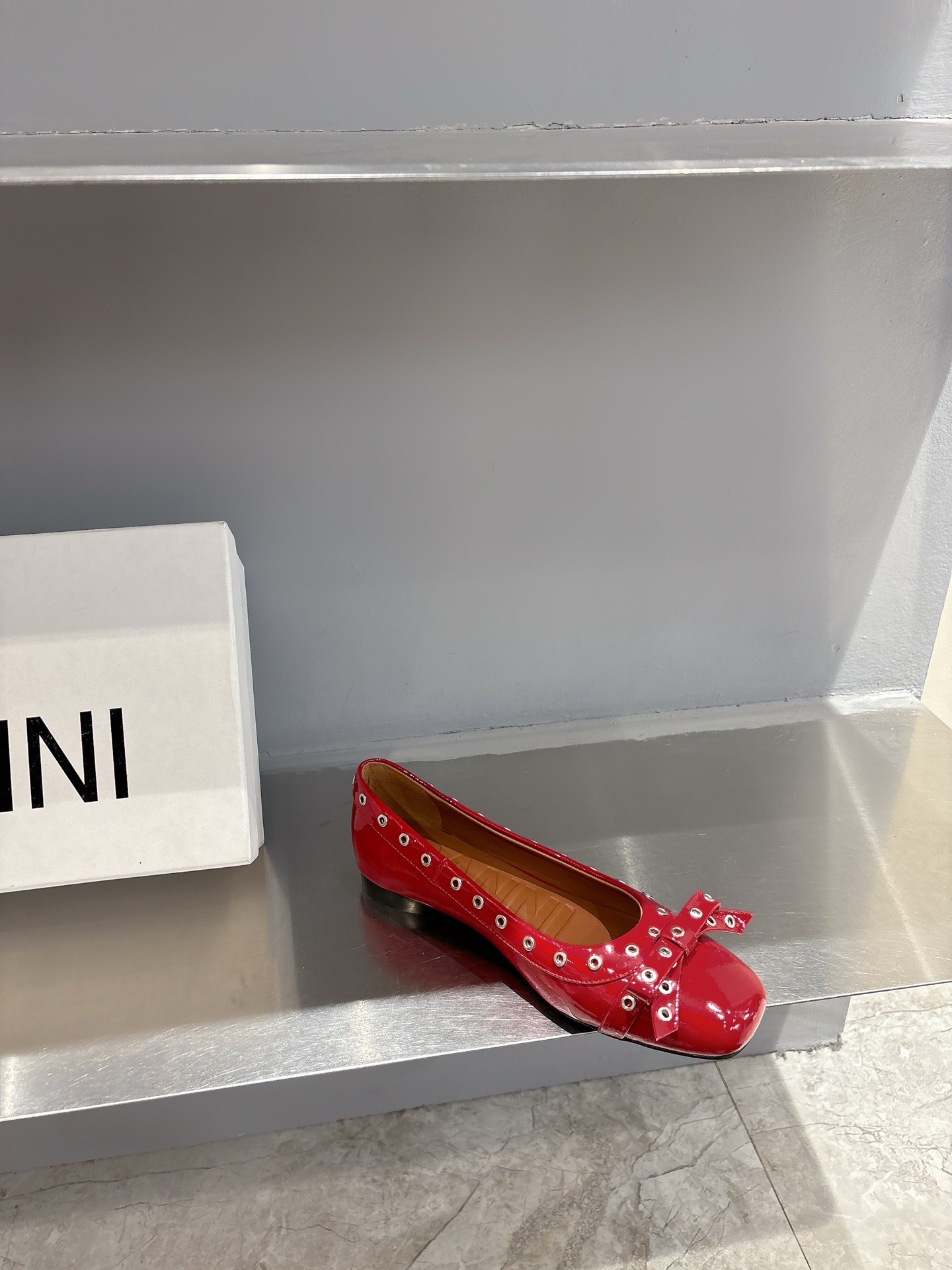 Ganni Spring Summer Ballerina Flats: Romantic French Style with Butterfly Design. - 图片 5