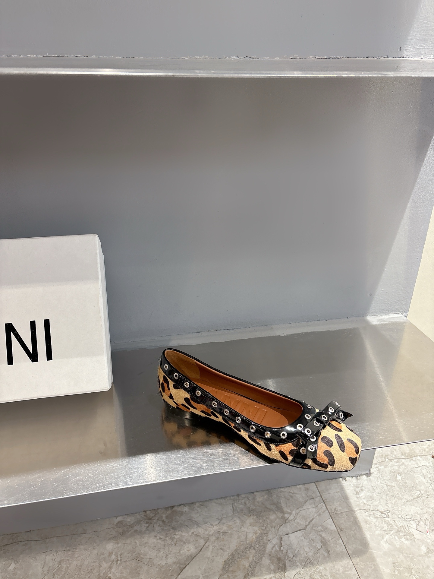 Ganni Spring/Summer Ballerina Flats: Romantic French Style with Butterflies Design. Comfortable and Impressive! - 图片 6