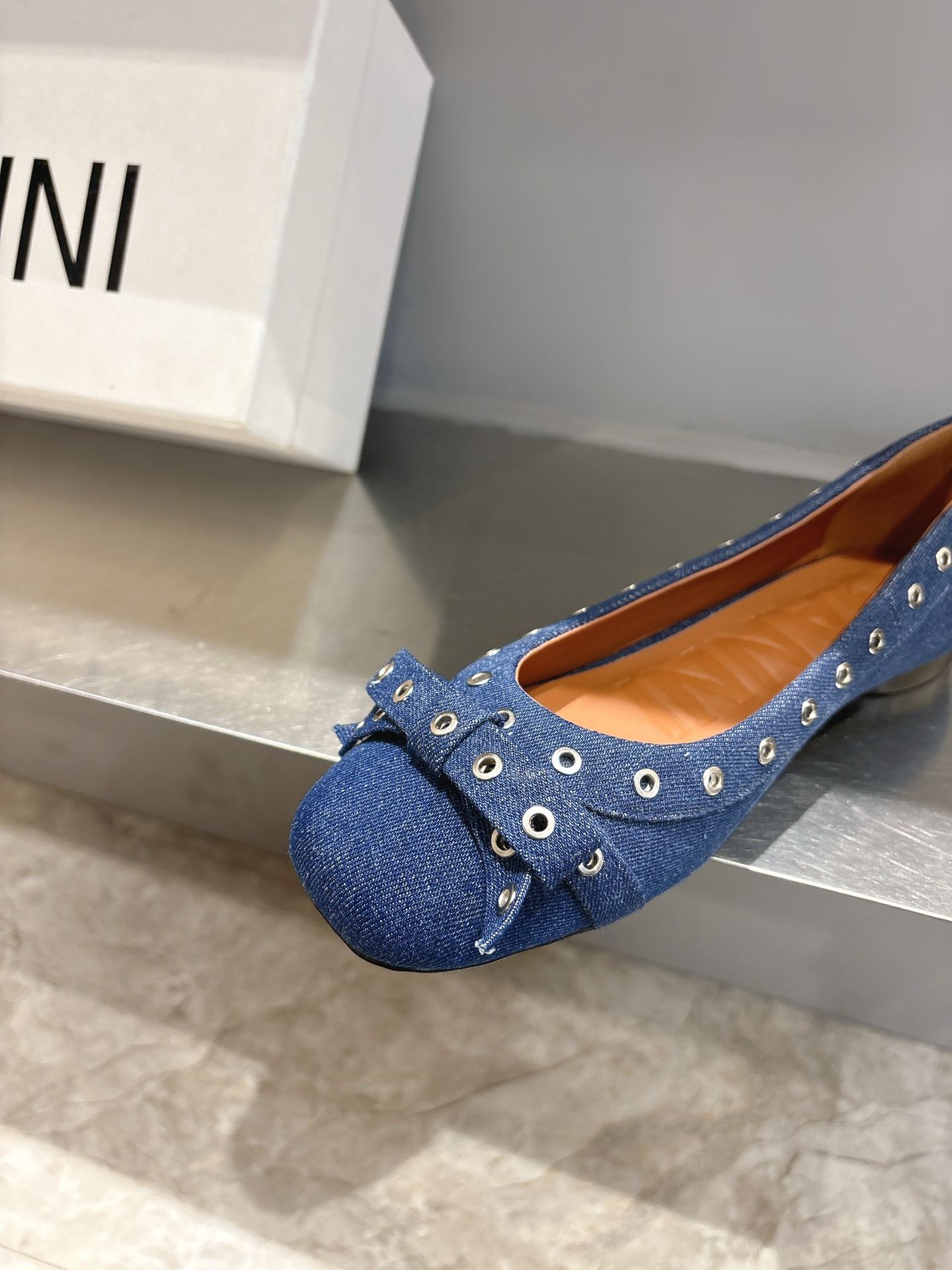 Ganni Spring/Summer Ballerina Flats: French Style, Butterfly Design, Comfortable, Custom-made. - 图片 7