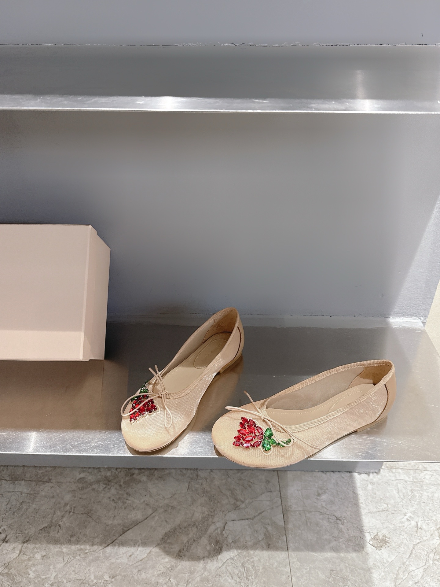 Simone Rocha Ballet Flats with Mesh and Jewel Embellishments 5 i1742740263204 5855 0 2