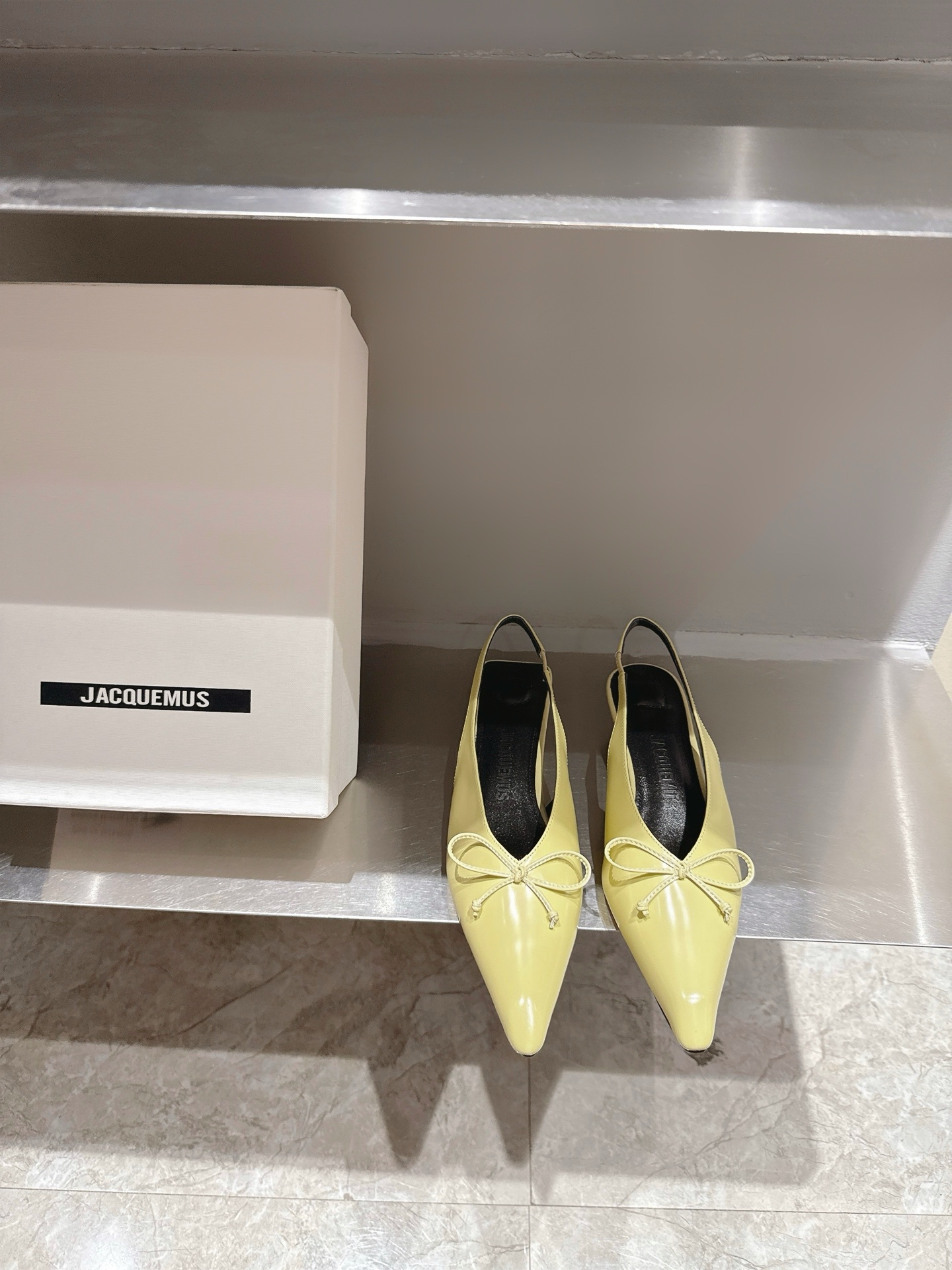 Jacquemus 25s Butterfly Knot Square Heels: Elegant, Stylish, and High-Quality.