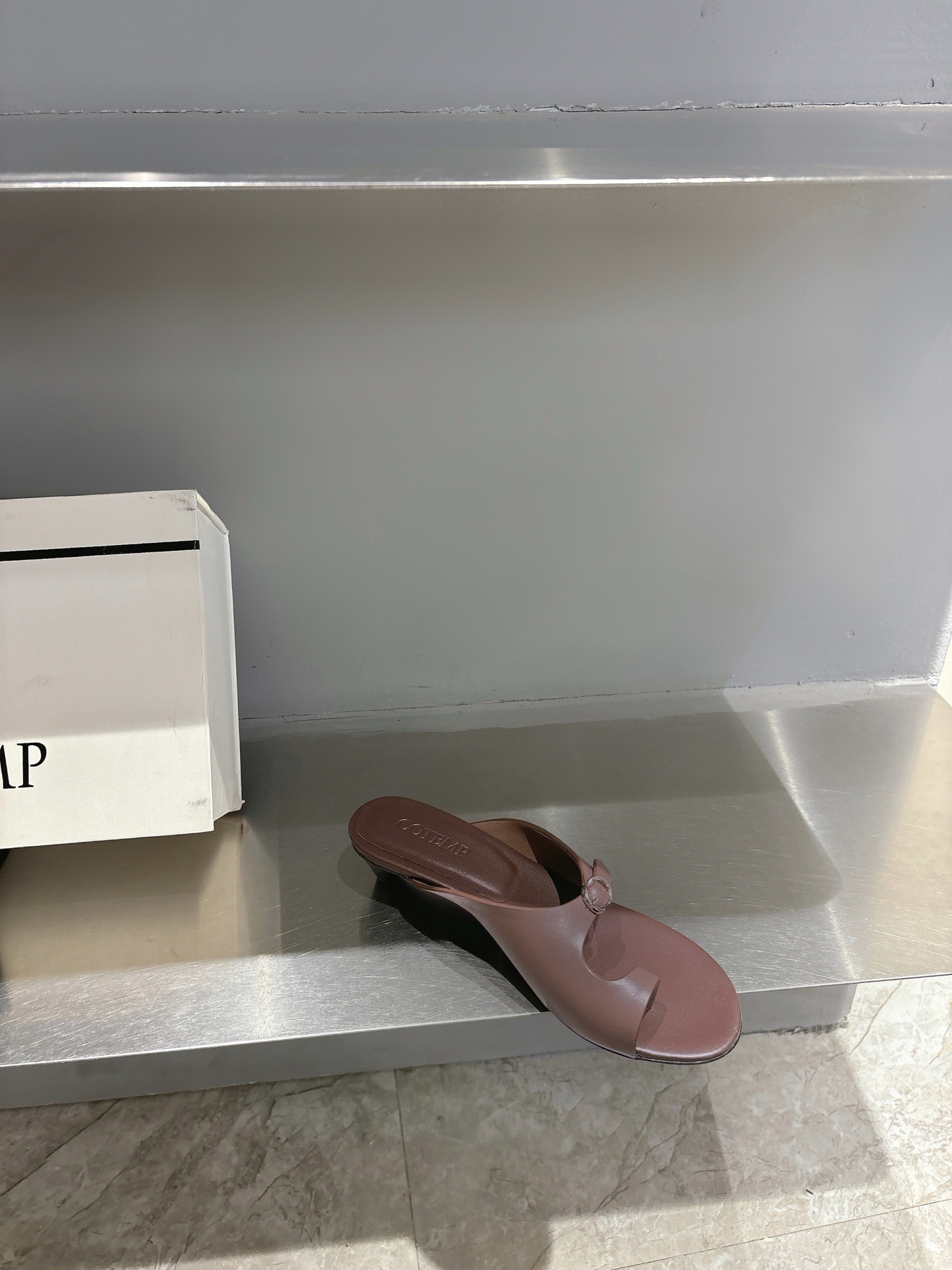 British Frozen Shoes: Classic Precision with Unique Design and Comfort - 图片 6
