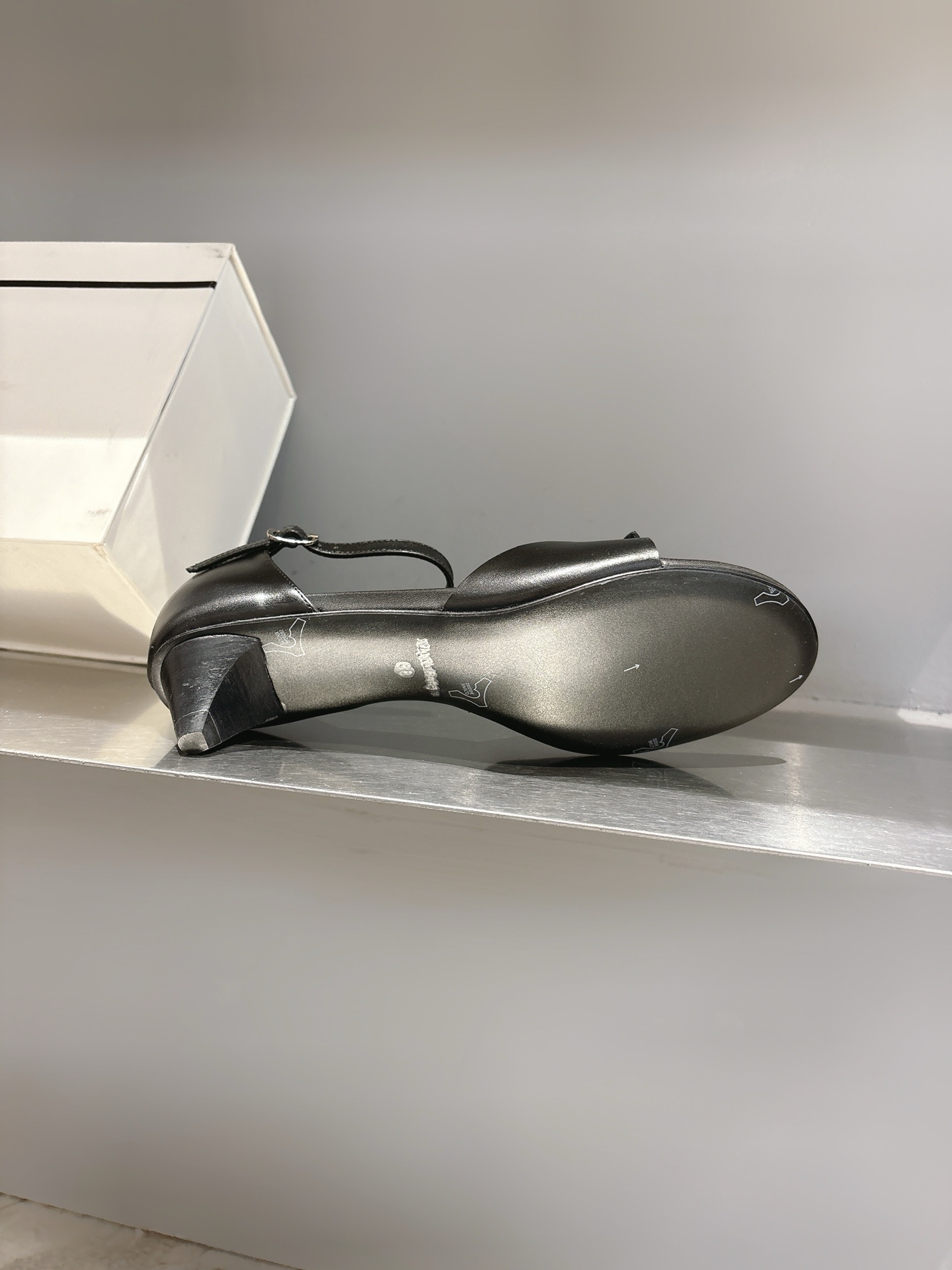 British Frozen Shoes: Classic, Comfy, and Precision-Injected Collection - 图片 9
