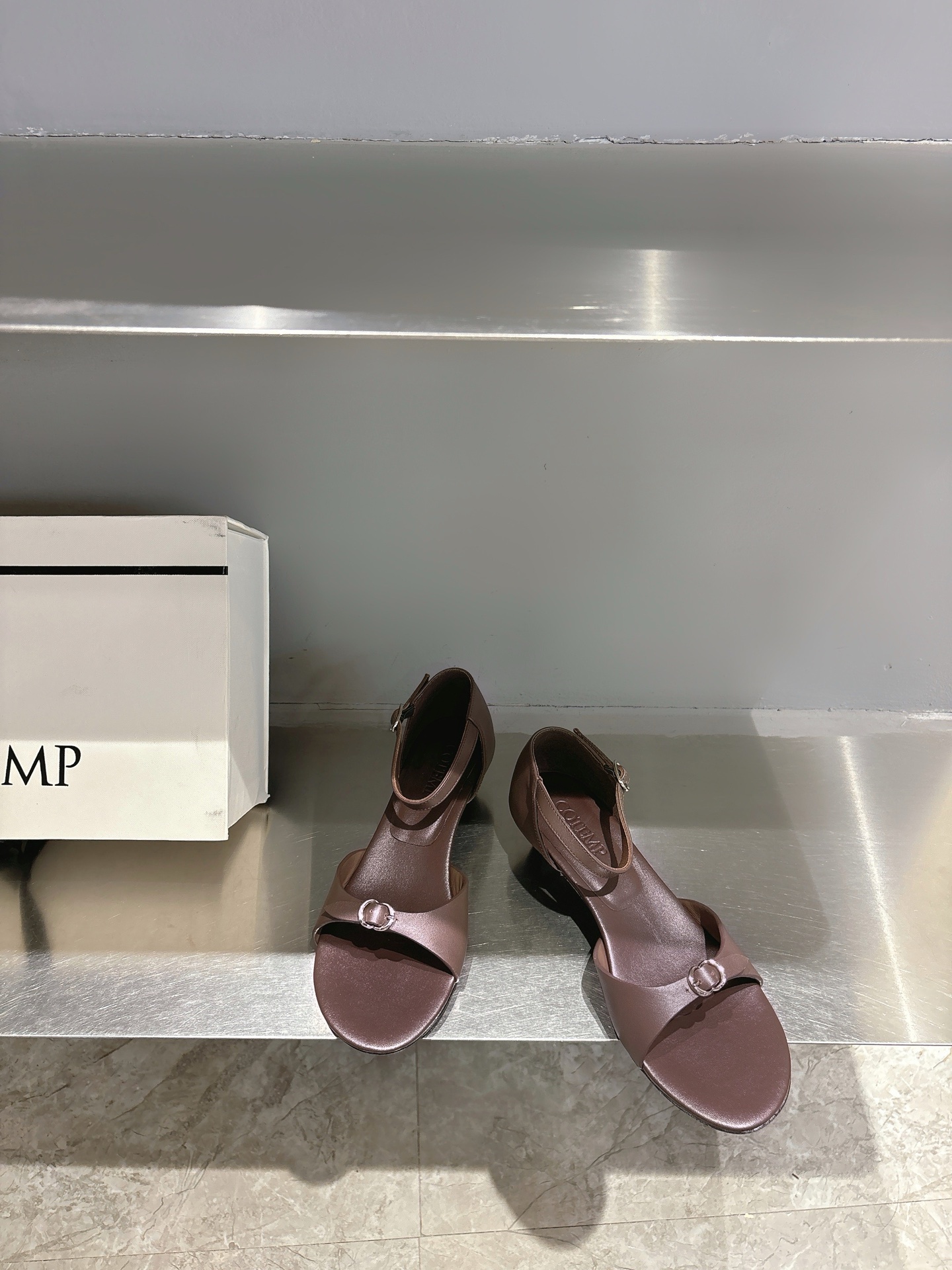 Classic Precision: Cotem British Frozen Shoes Collection for Spring and Summer - 图片 3