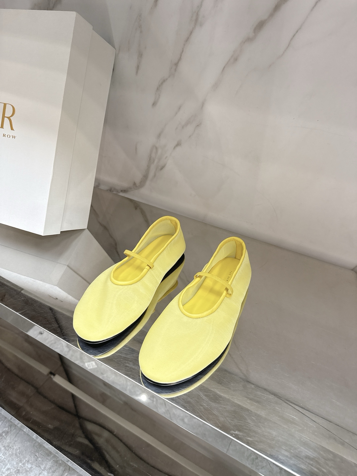 Stylish Summer Shoes Collection: Tweezers, Flats, and Italian Leather in Sizes 35-39 - 图片 1