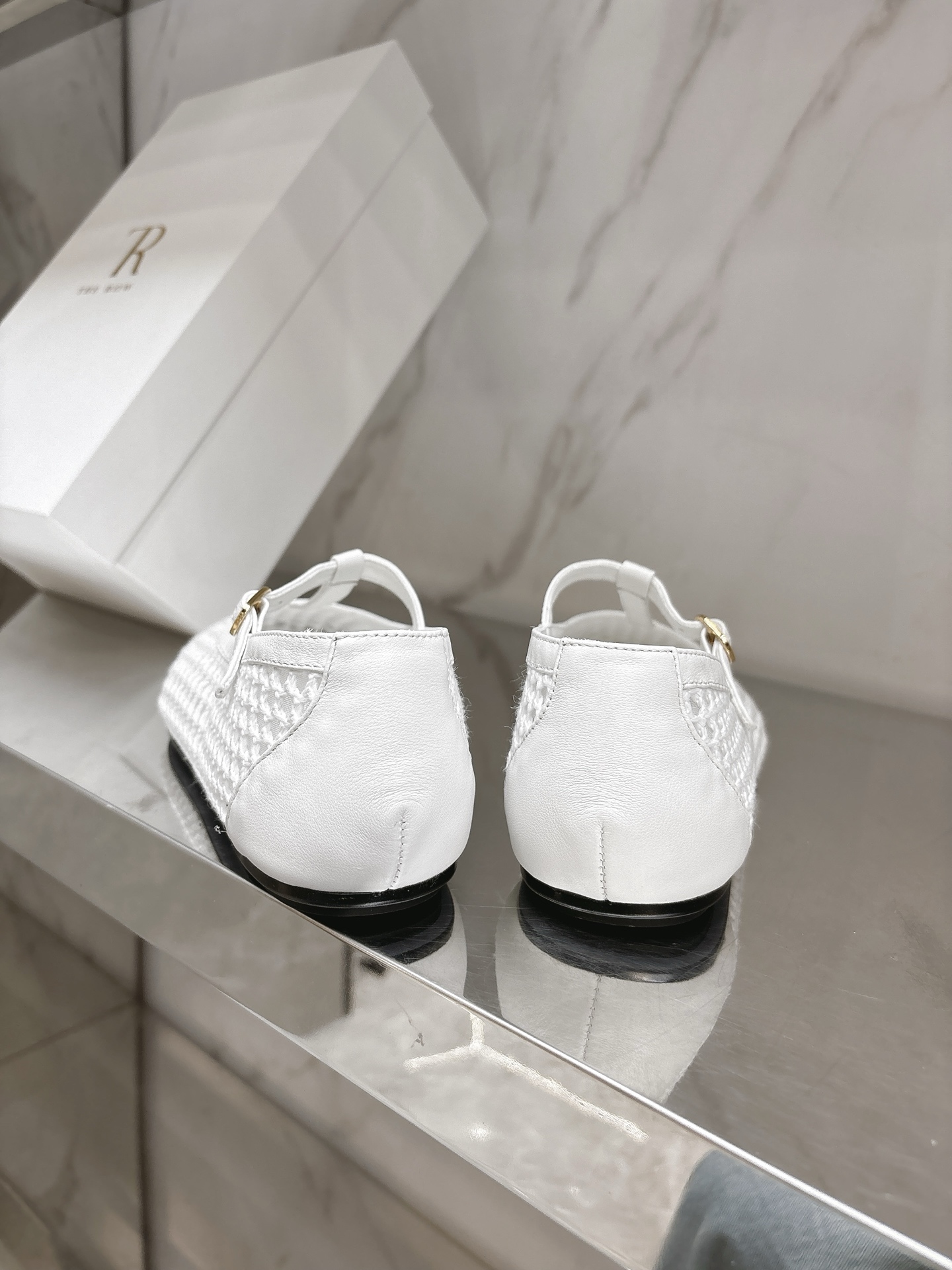 2025 New Hotnet Super-Ventilating Flat Shoes: Sheepskin, Italian Platinum, Sizes 35-39# - 图片 8