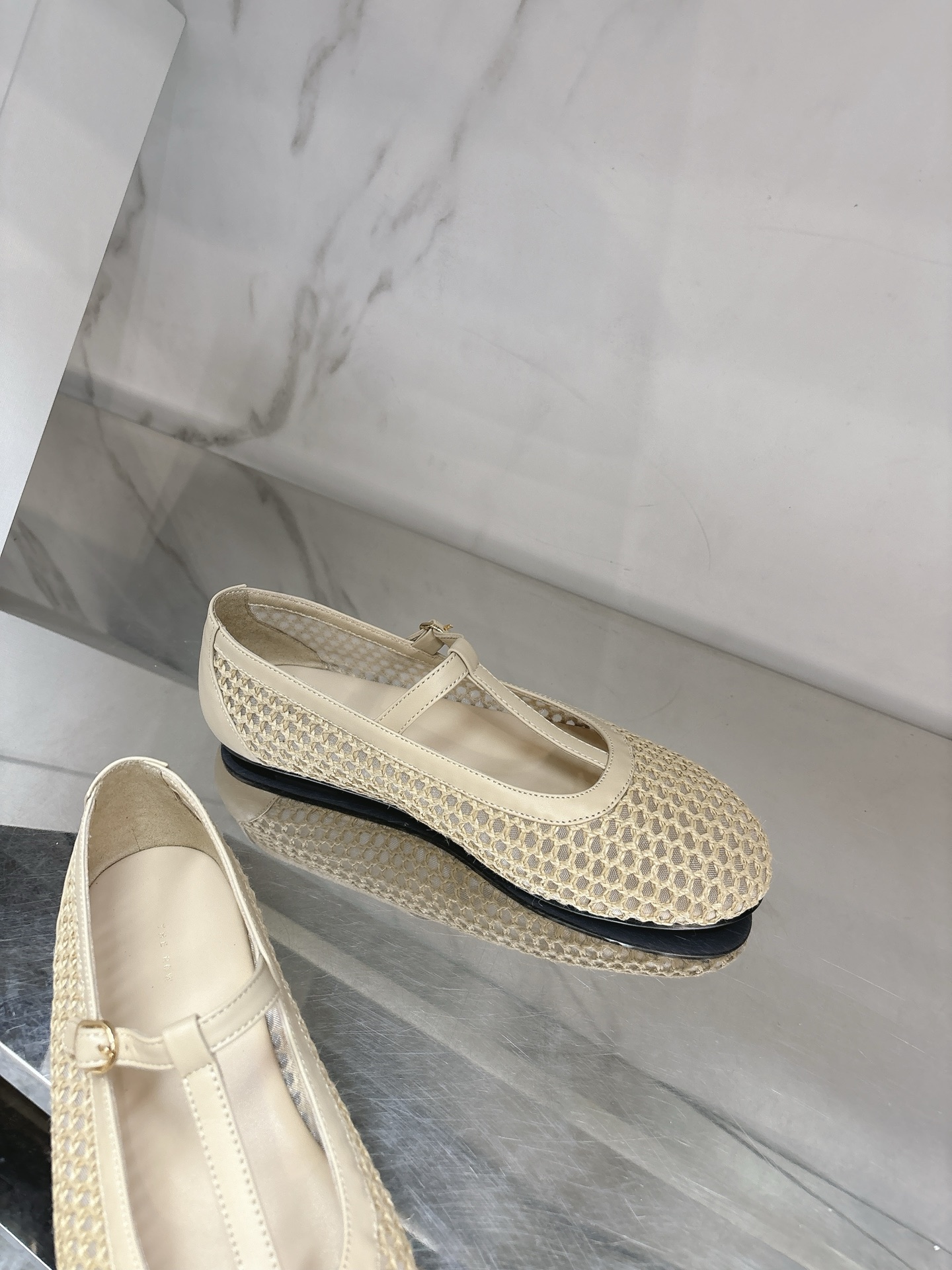 2025 New Hotnet Super-Ventilating Flat Shoes for Summer Fashionistas - 图片 5