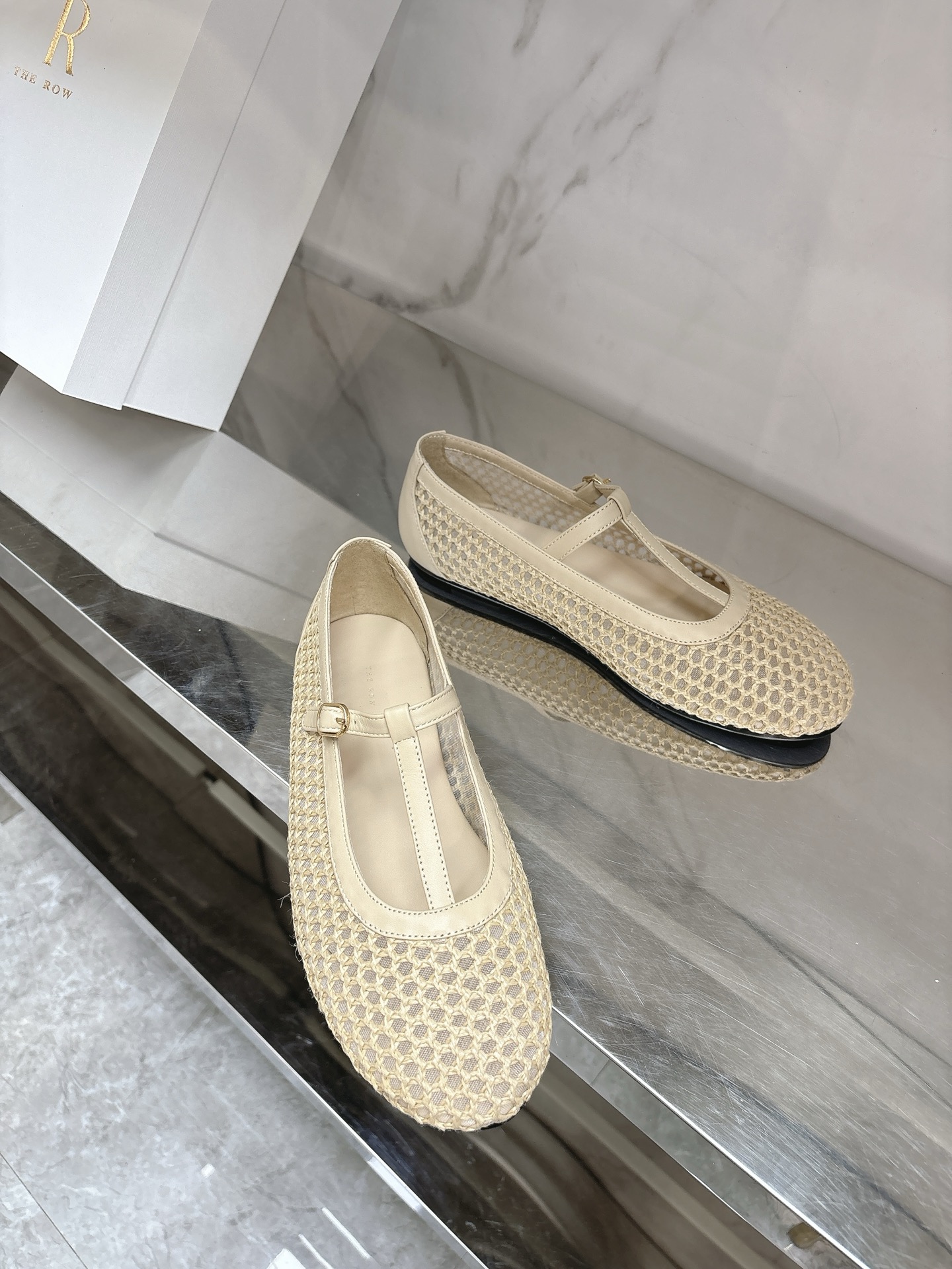2025 New Hotnet Super-Ventilating Flat Shoes for Summer Fashionistas - 图片 6