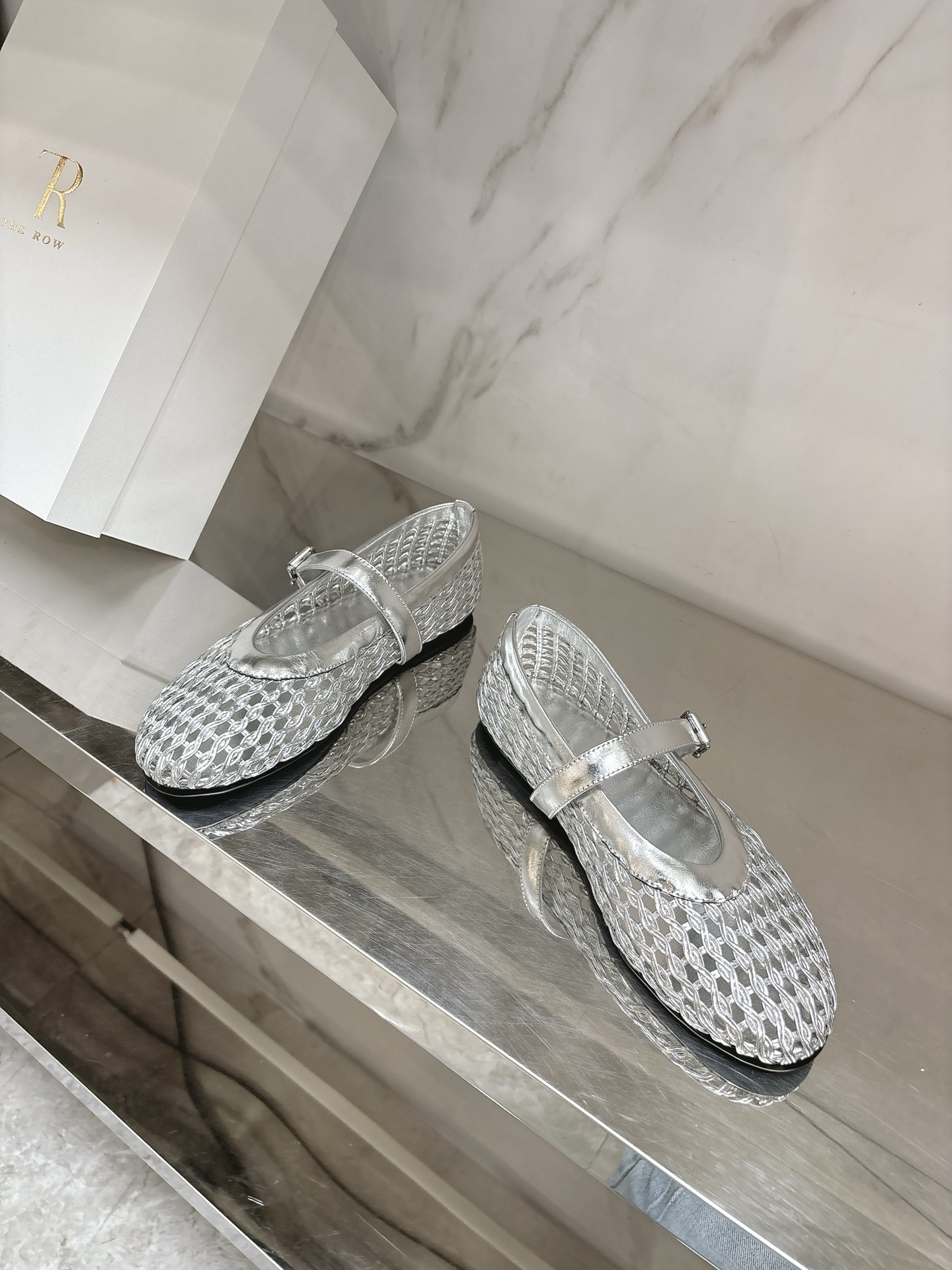 2025 New Hotnet Super-Ventilating Flat Shoes: Sheepskin, Italian Design, Sizes 35-39# - 图片 2