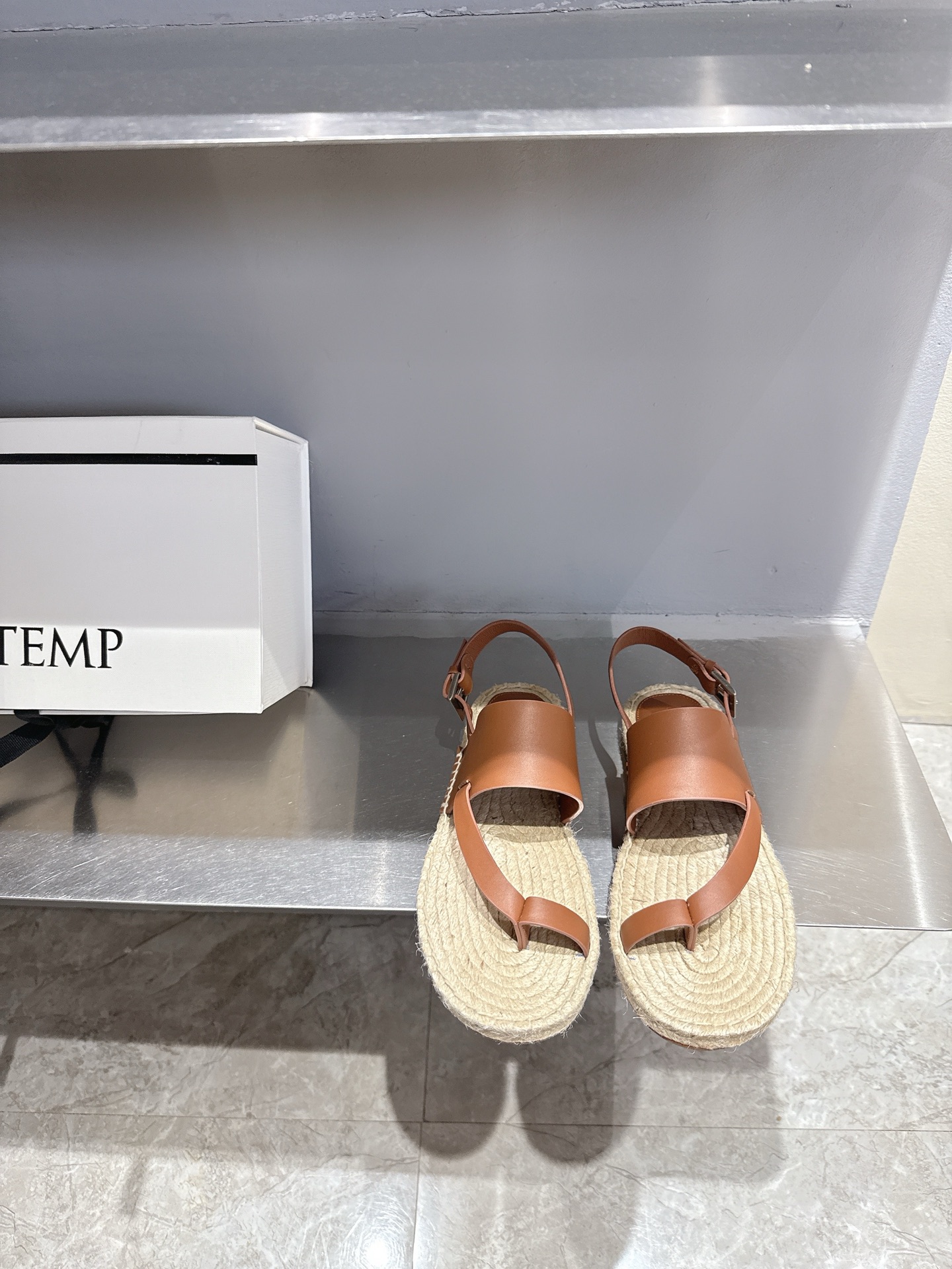 “Hand-Woven Sandals: Cotem 25 Spring Summer Collection Highlights Natural Laxity and Wild Fashion” - 图片 1