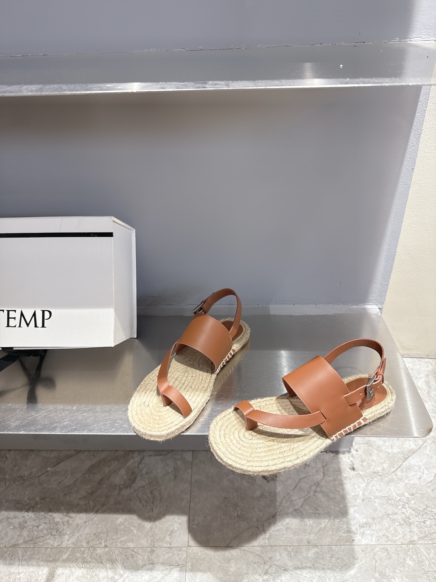 “Hand-Woven Sandals: Cotem 25 Spring Summer Collection Highlights Natural Laxity and Wild Fashion” - 图片 3