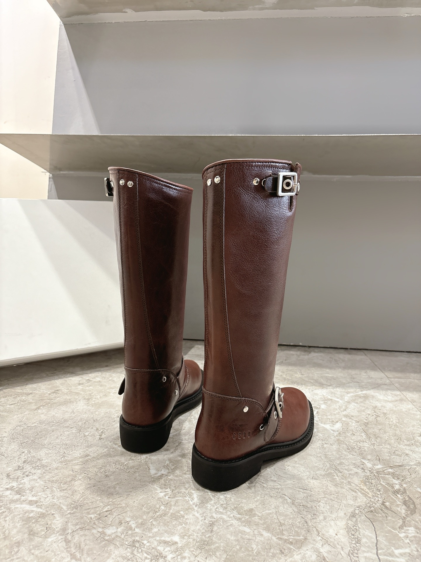 Golden Goose 2024 Boots: Stylish, Versatile, Luxurious – Tiara-Cosm Collection, Sizes 35-39. - 图片 4