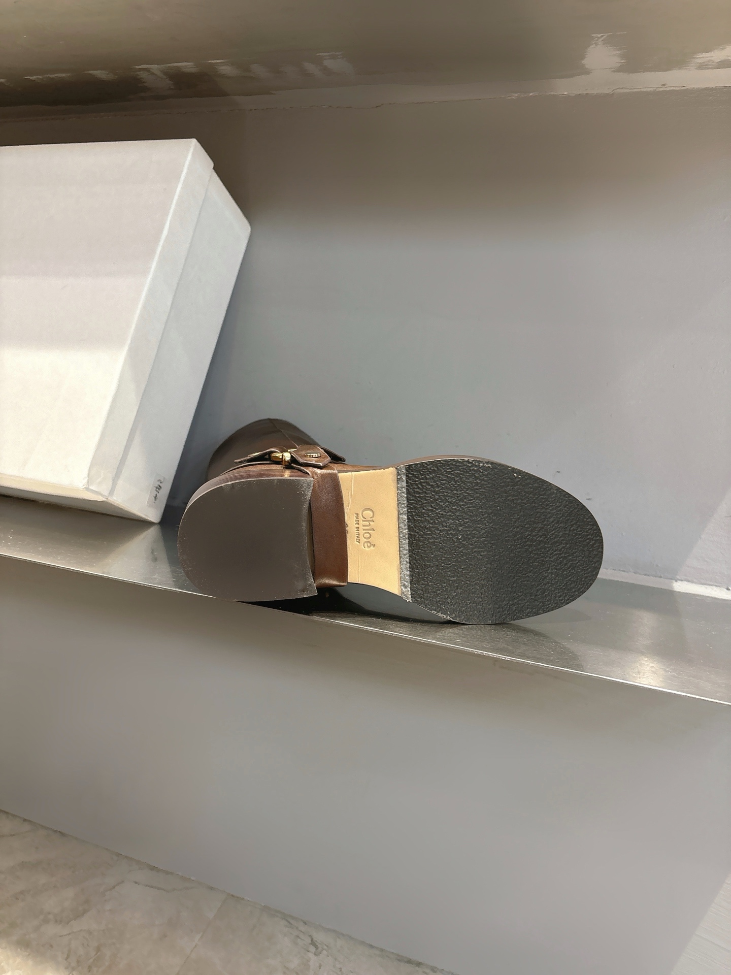 “Chloe Cloeloy2025: Italian Leather Boots with Copper Hardware, Stylish Design, and Quality Craftsmanship” - 图片 8