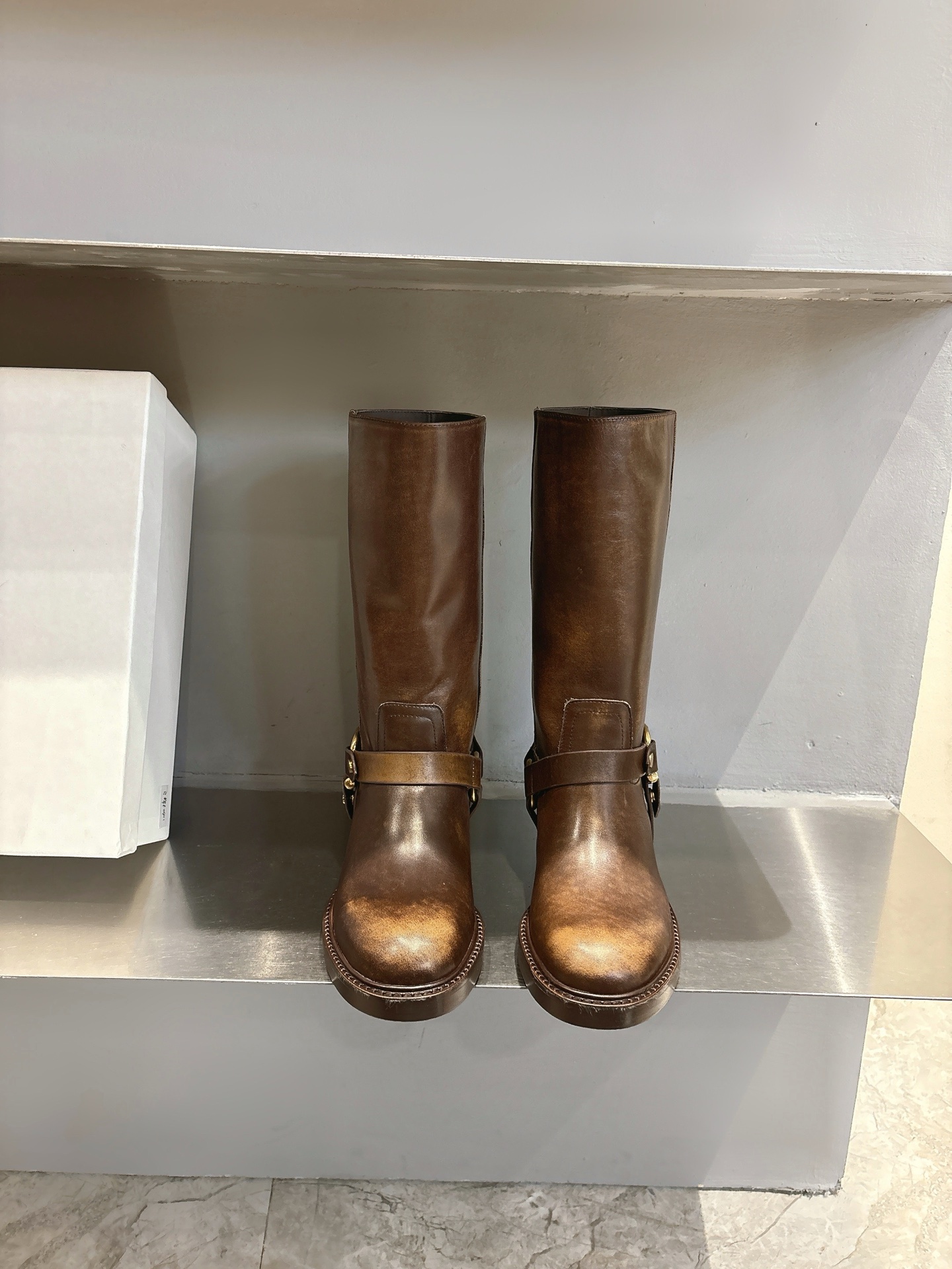 “Chloe Cloeloy2025: Italian Leather Fairy Boots with Copper Buttons and Custom Design” - 图片 9