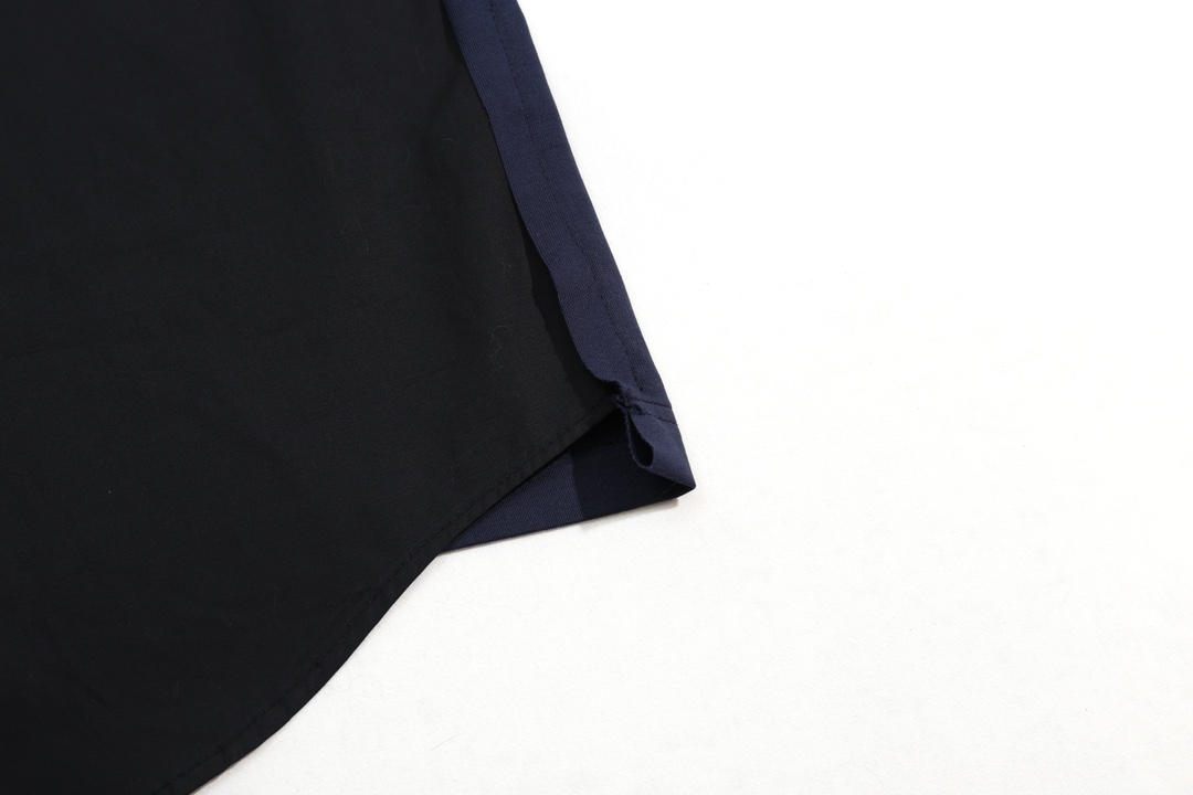 Fashion Review: CCAO Balenciaga Blue Shirt with Unique Material Combination - 图片 7