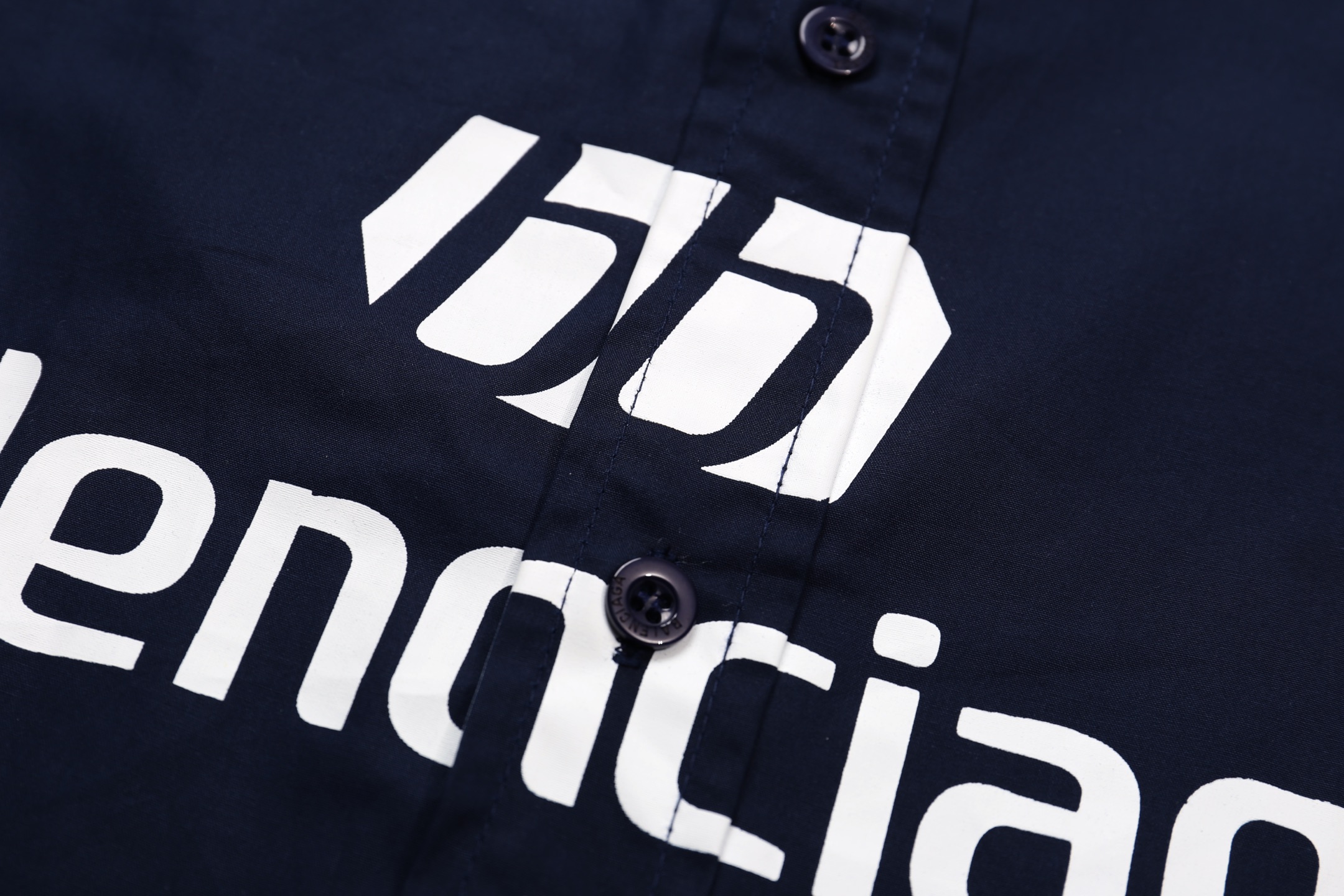 “265 💰 Short Sleeve Shirt with Thermal Printing Engraving Film” - 图片 5