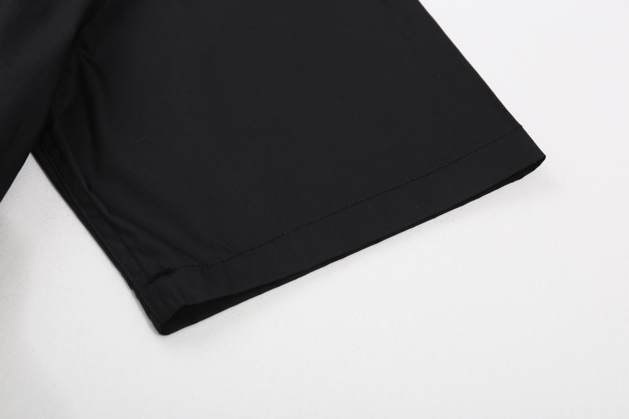 High-Density Pure Cotton Silk Shirt with Unique Print Design and Natural Feel - 图片 6