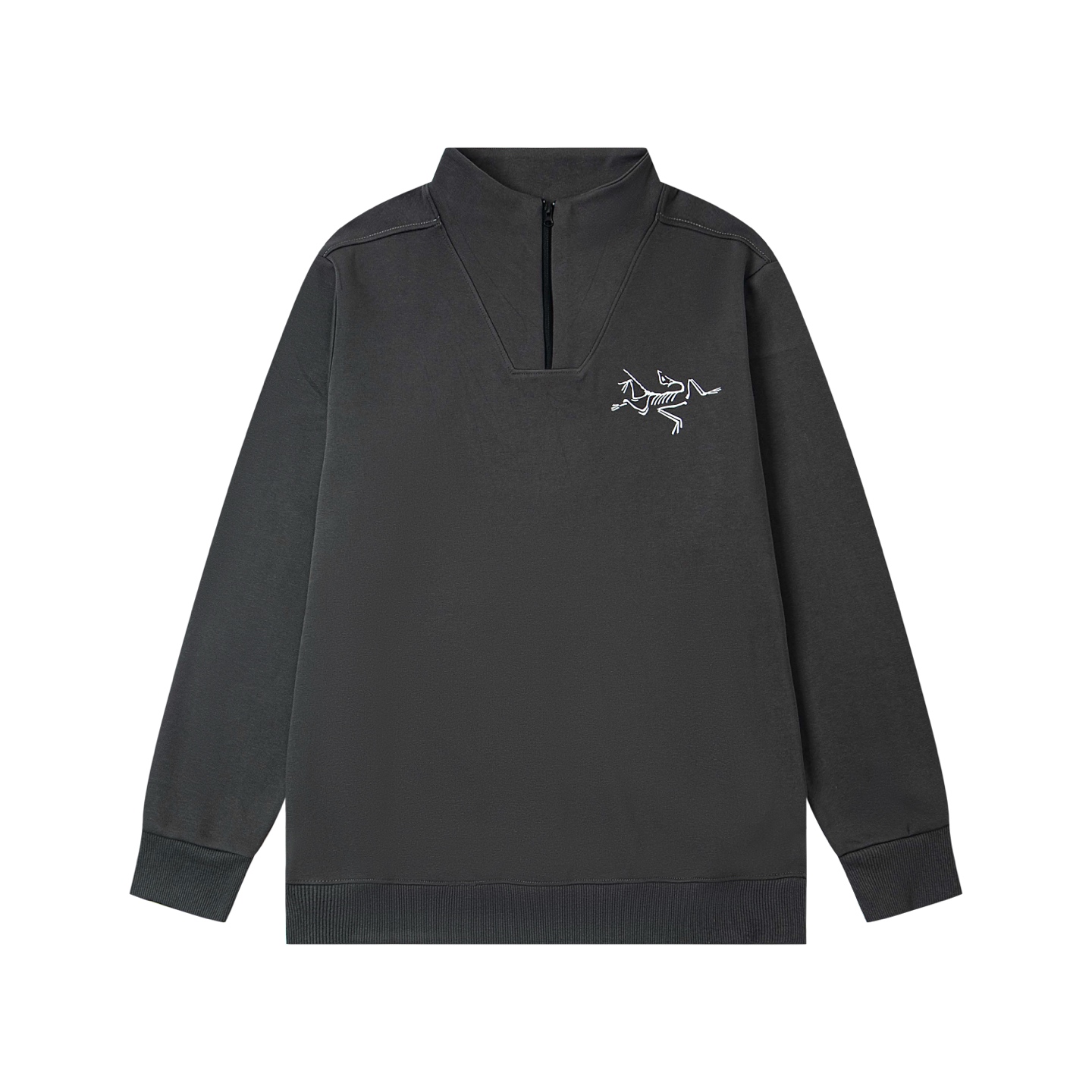 💰130
ARC‘TERYX 始祖鸟春季立领衫拉链长T袖

高品质，做细节✅

甄选新疆华棉面料 手感软糯细腻 上身充满质感 非常轻便舒适运动宽松版型不紧身 轻松驾驭无压力 

 全衣平车走线 立体剪裁 上身超赞
（真正的顶级是市场普通货完全不能比的）

采用高端印花 品质保证 袖口领口和下摆选用高端罗纹面料 舒适亲肤 不怕熨烫 耐磨损 水洗可随意搓洗 放心入手！

还原最真实的百分百质感/订制官网原版三标 下摆领口袖口罗纹开版制作/帽孔电镀五金/定制拉链（代购级品质❗️随意出入专柜无压力）

品控到位 放心入手✅

原宿风格/青春时尚/情侣搭配更出彩🤩
                                                                     
Color：黑色 灰色 藏青色
Size：XS/S/M/L/XL 

                    
             
               
              
           【注：手工测量 存在1～3 cm 误差】