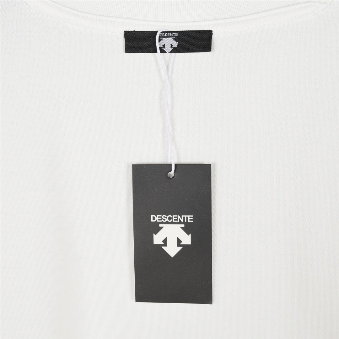 DESCENTE/迪桑特 双位Logo发泡短袖T恤