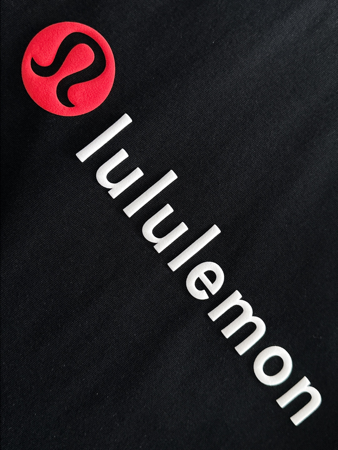 Lululemon/露露乐蒙 立体发泡LOGO短袖T恤 黑色