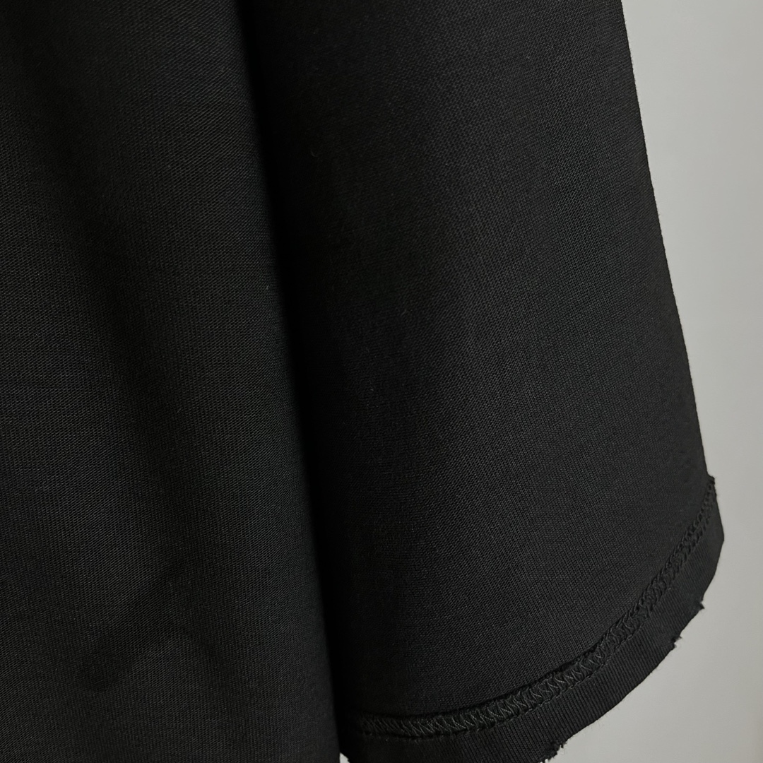 Balenciaga 上新 -BALENCIAGA-巴黎世家彩虹旗帜短袖T恤 开发定织面料工艺洗水处理 高克重300克面料 质感十足 布面干净 柔软舒适