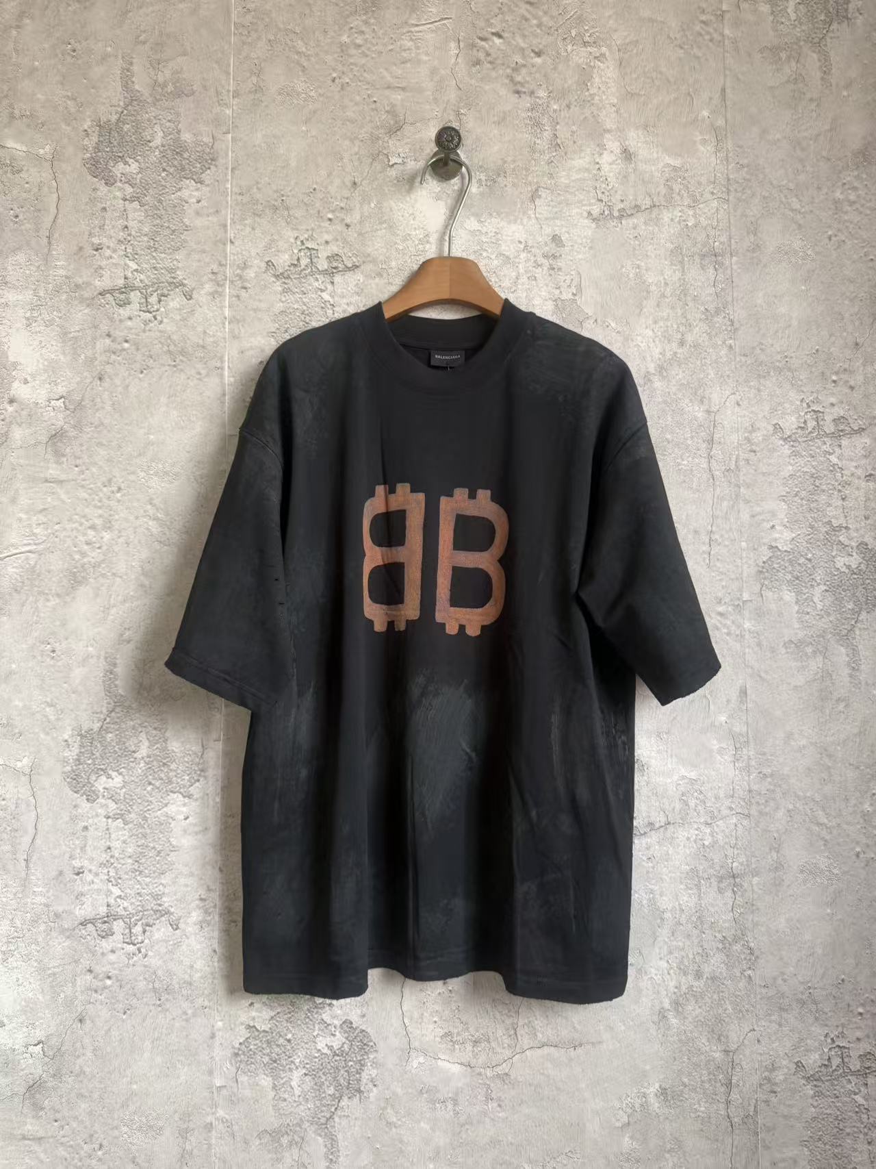 Delantero y trasero doble B cemento Bitcoin pintado a mano manga corta P120 Color: Negro Talla: xs-l
