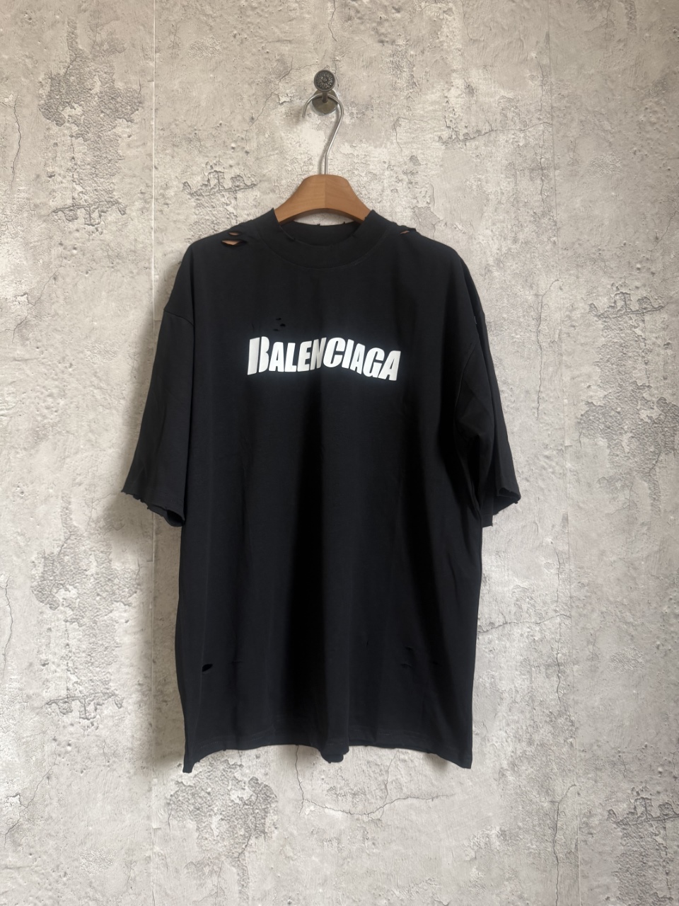 Big Destruction Logo Ripped Manga Corta P85 Color: Negro