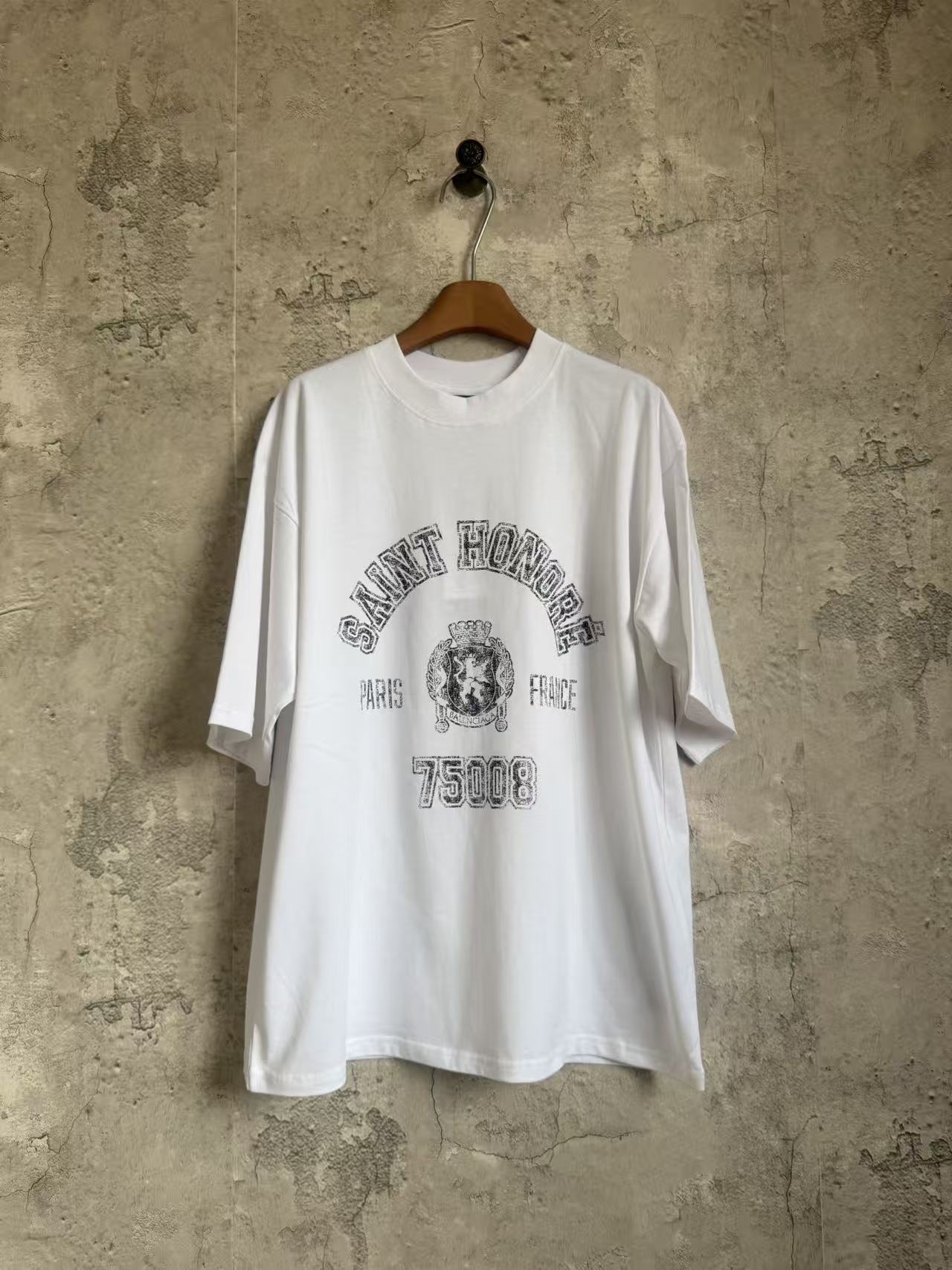 Manchester United Graphic Crack Print Manga corta P85 Talla: Xs-L Color: Blanco
