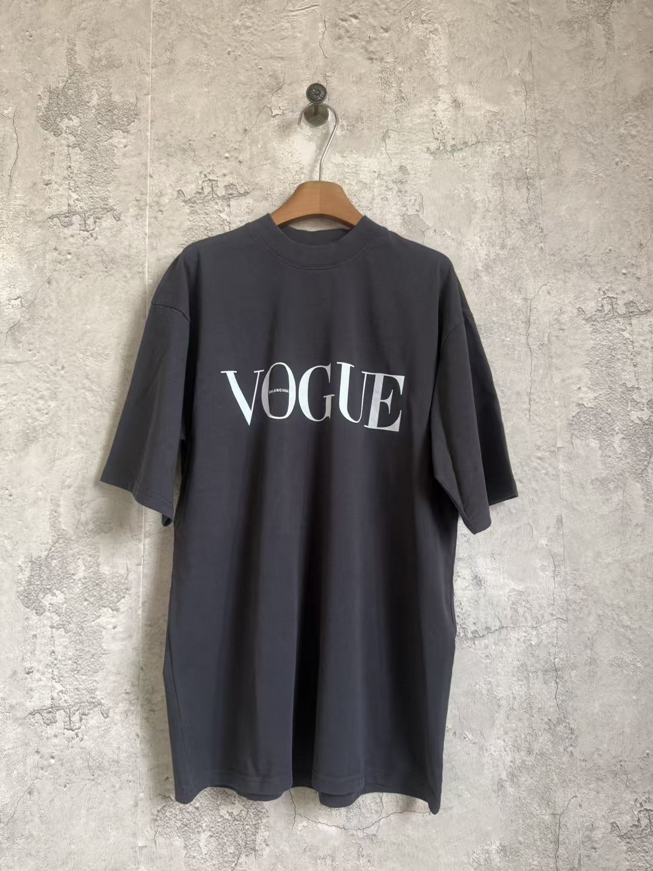 VOGUE Lighthouse Manga Corta P105 Color: Gris Oscuro Talla: xs-l