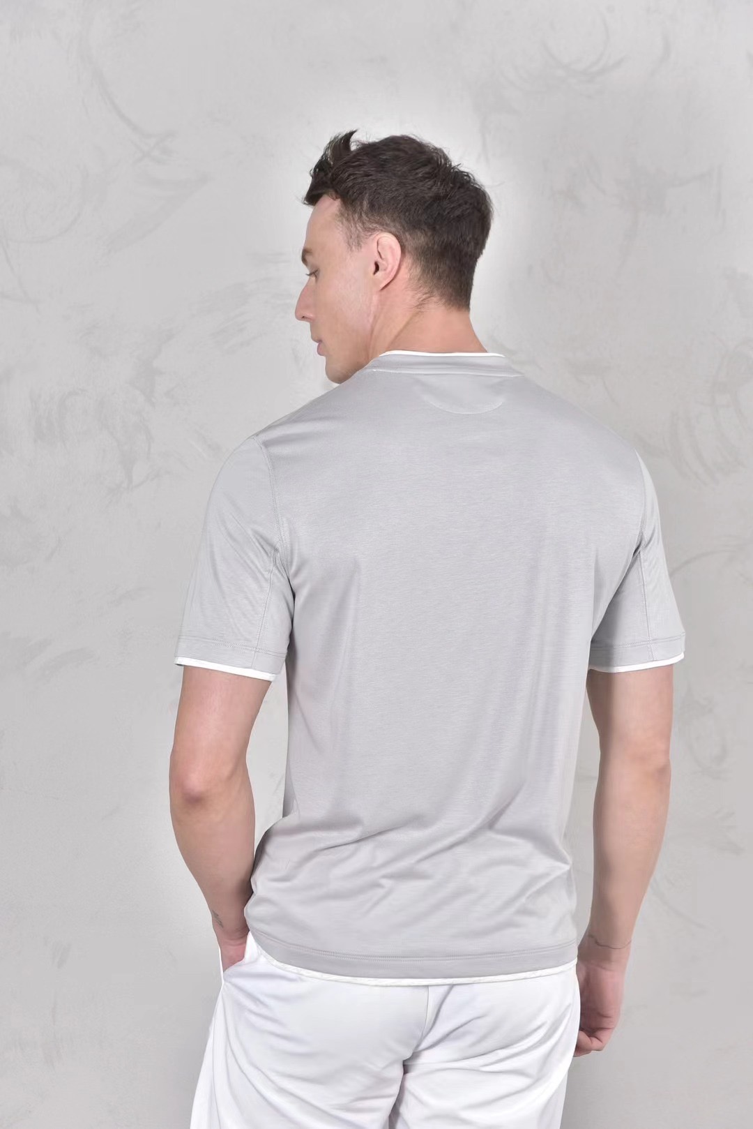 Loro Piana Men's Luxury Short Sleeve T-Shirt - Casual Comfort & Style 5 i1710060512 3694 7