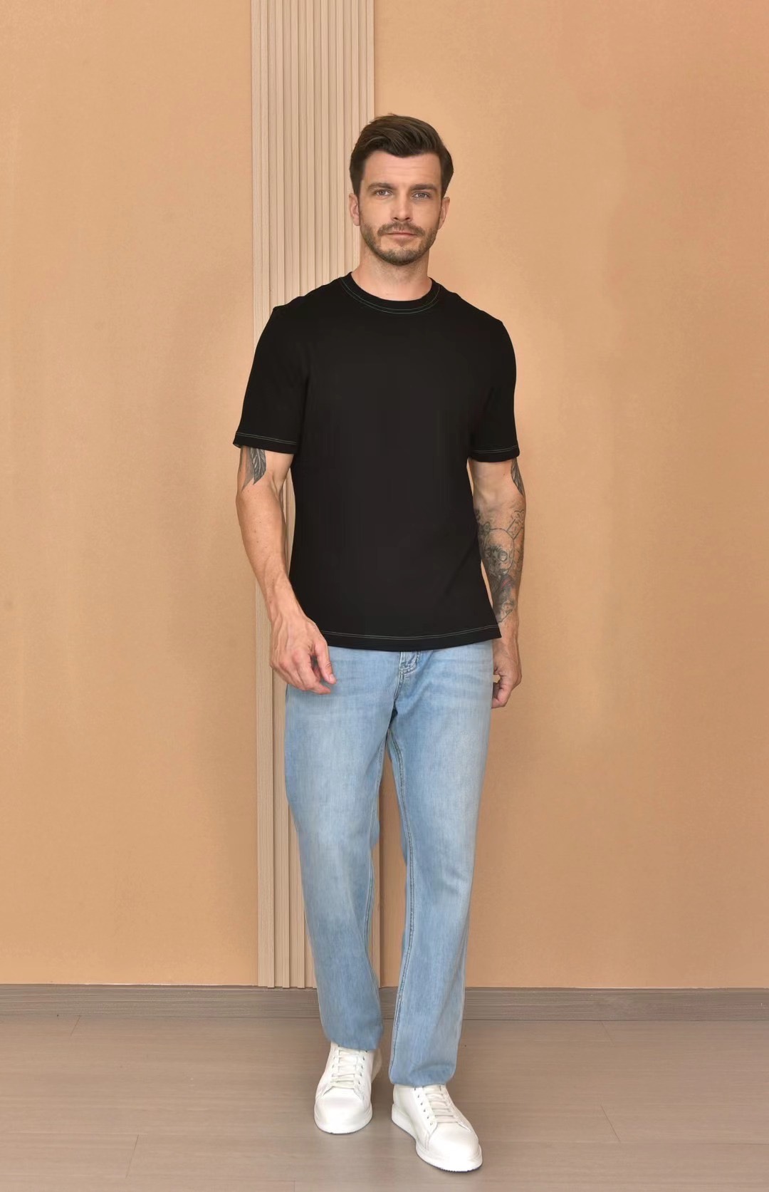 Loro Piana Zwart Katoenen T-Shirt met Ronde Hals - Casual Herenkleding