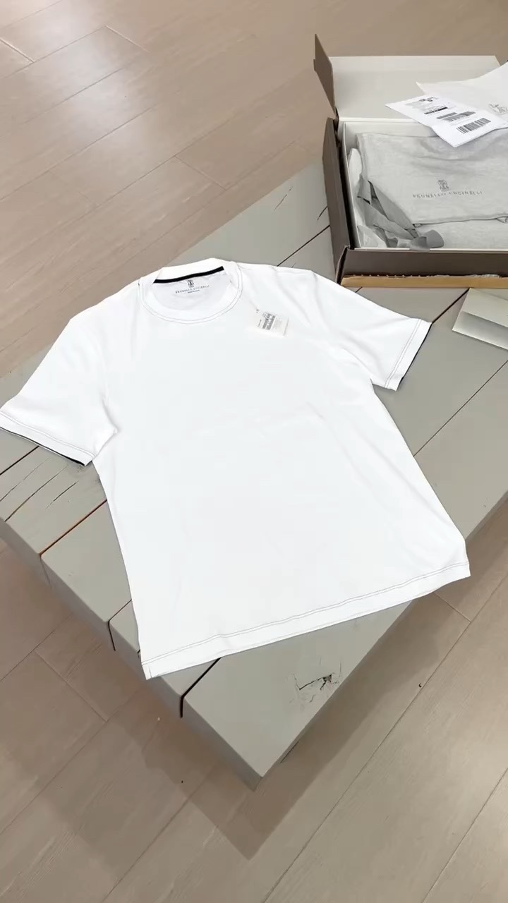 Elegante camiseta blanca Brunello Cucinelli de algodón para hombre, estilo casual