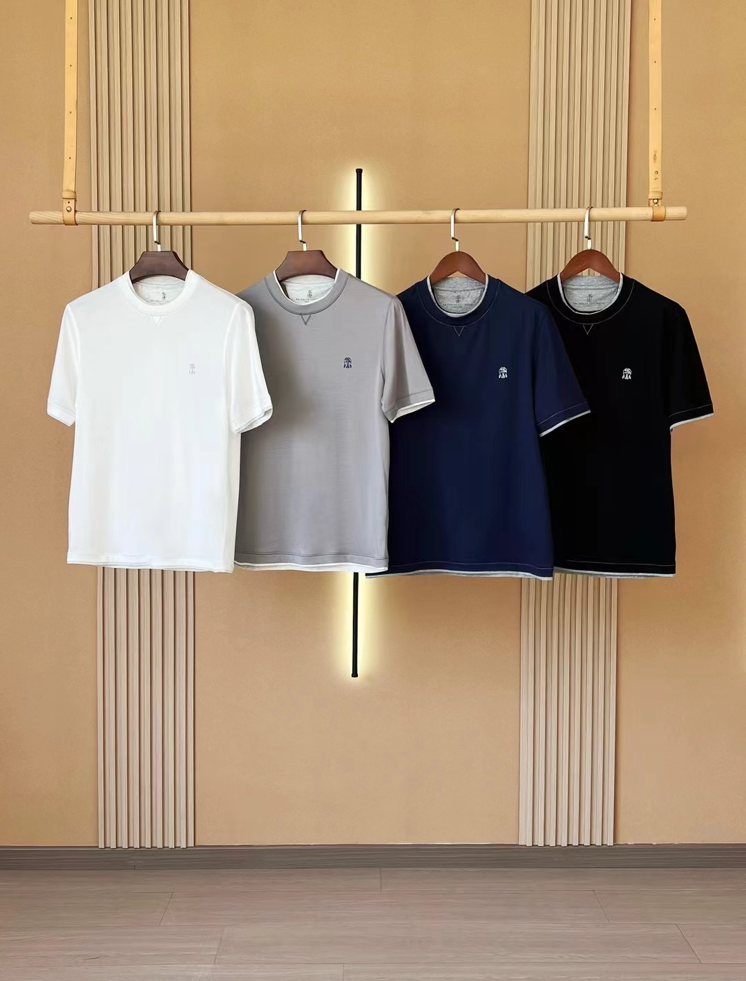 Elegante camiseta de manga corta Loro Piana para hombre