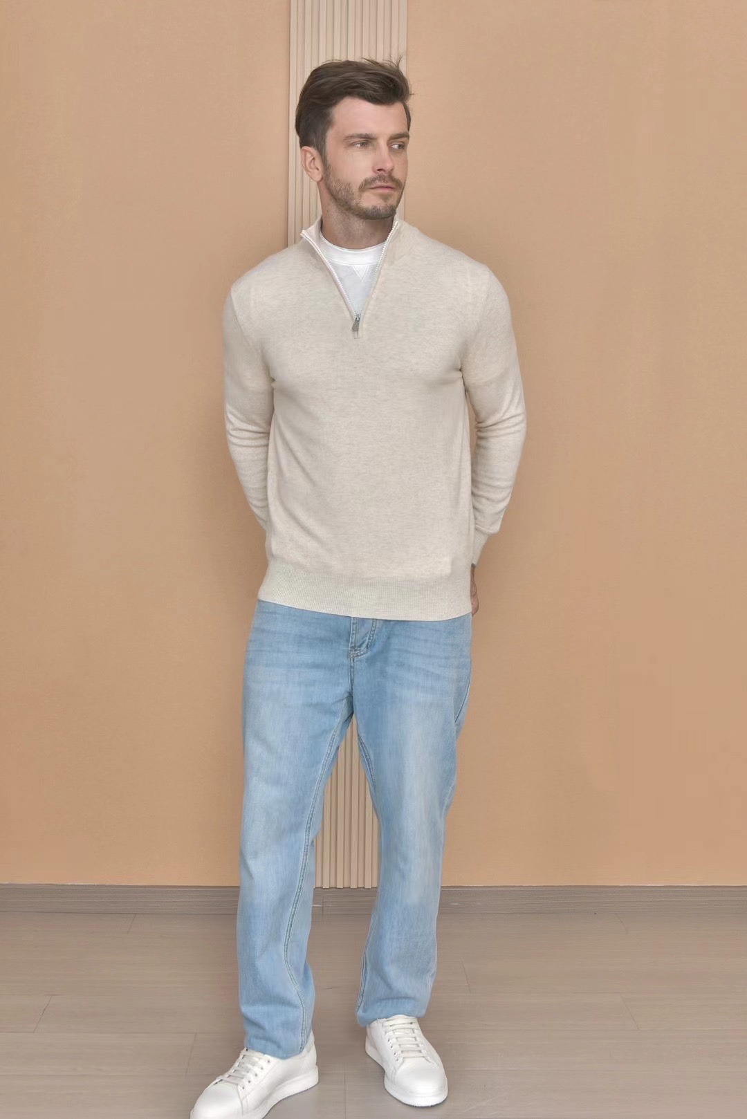 Luxurious Loro Piana Quarter-Zip Cashmere Sweater - Timeless Style & Comfort 5 i1724750127 5125 5