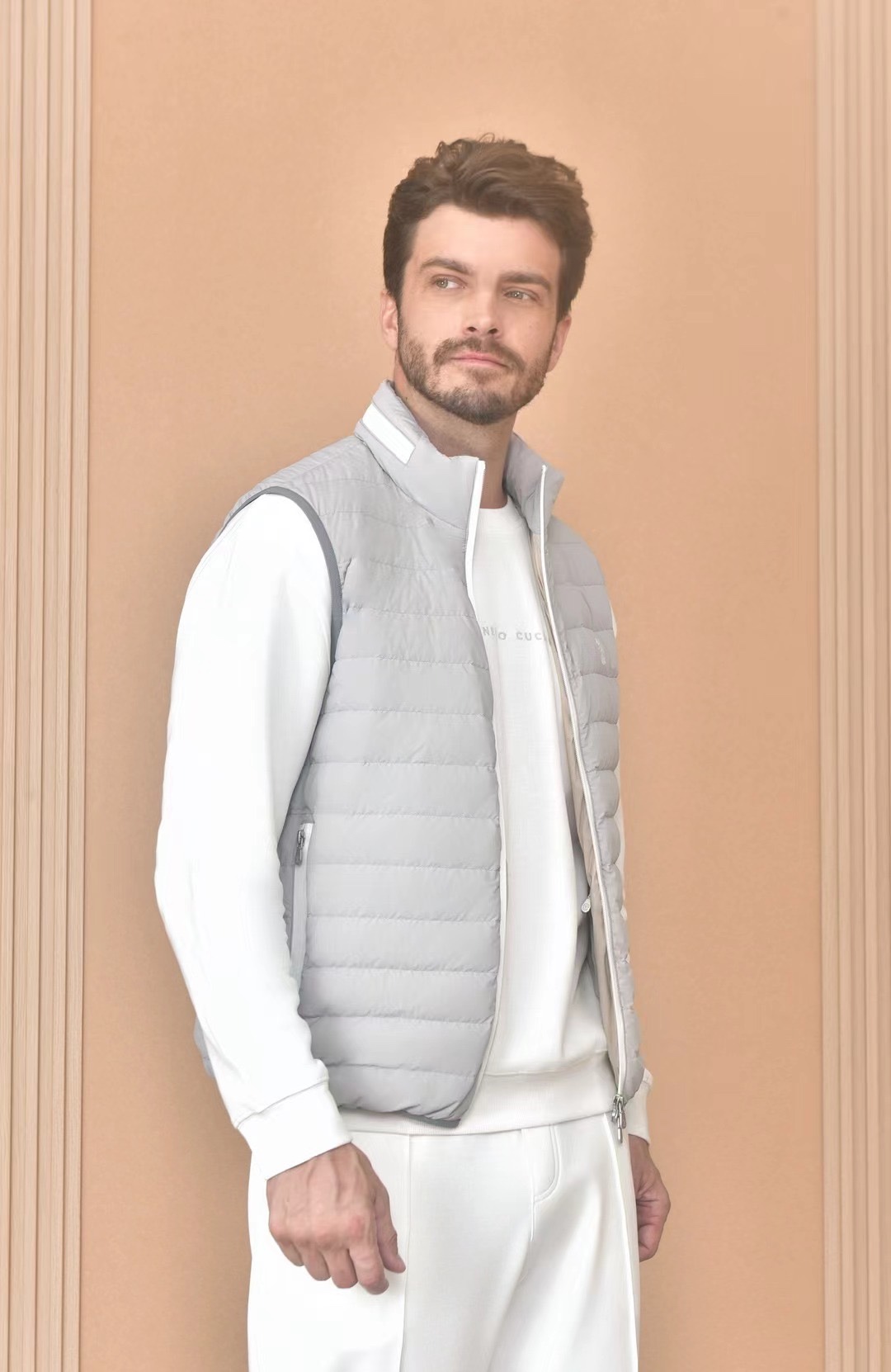 Brunello Cucinelli Lightweight Padded Vest - Perfect for Layering 3 i1727242914 4150 2
