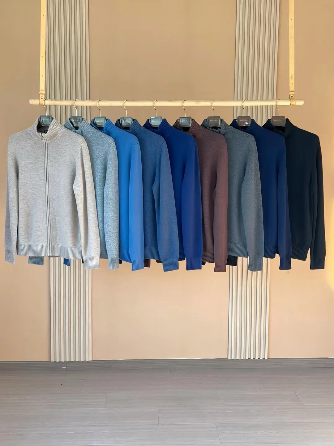 Luxueux Cardigan Zippé Loro Piana en Cachemire de Qualité Supérieure